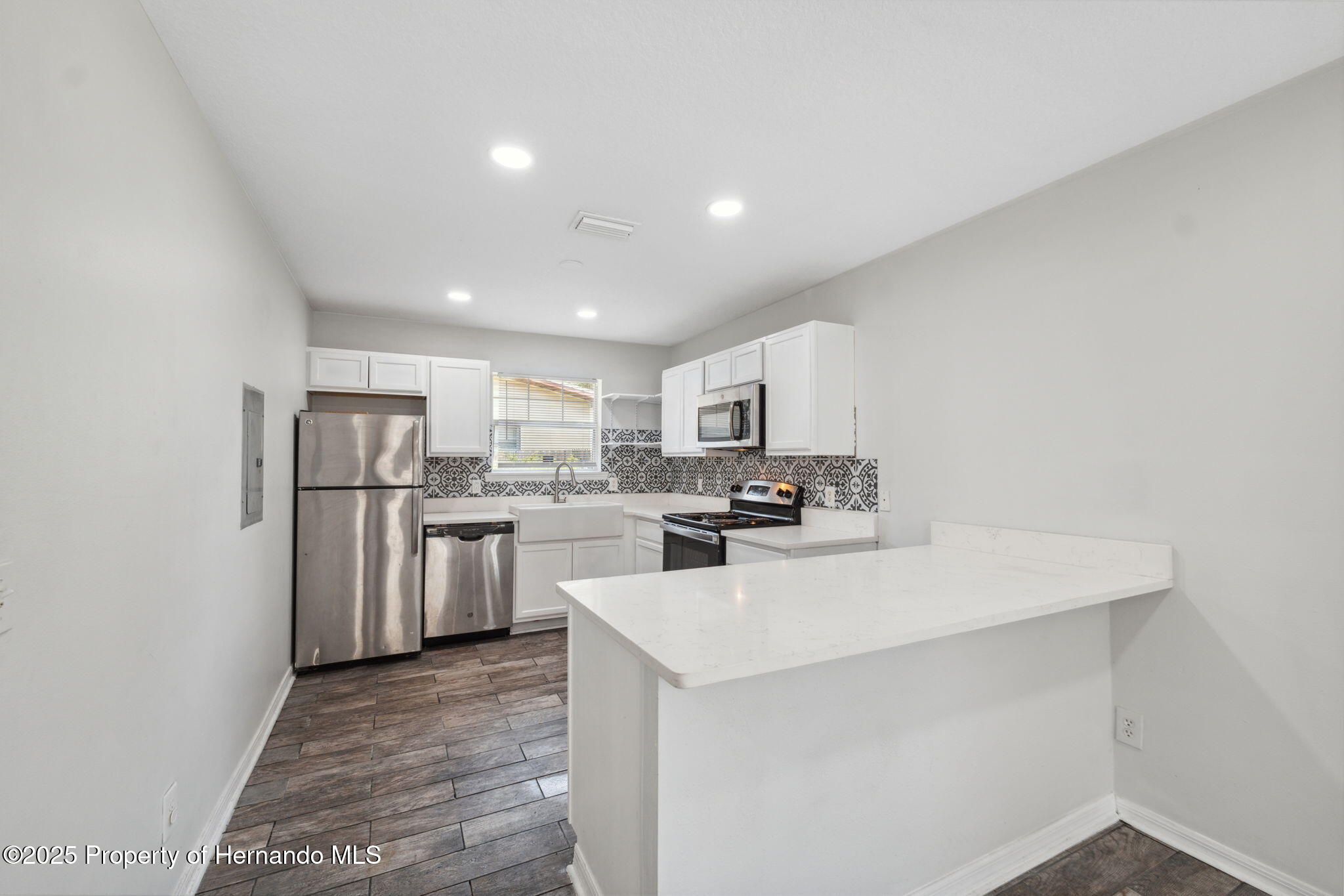 4741 6th Street, Zephyrhills, Florida image 13