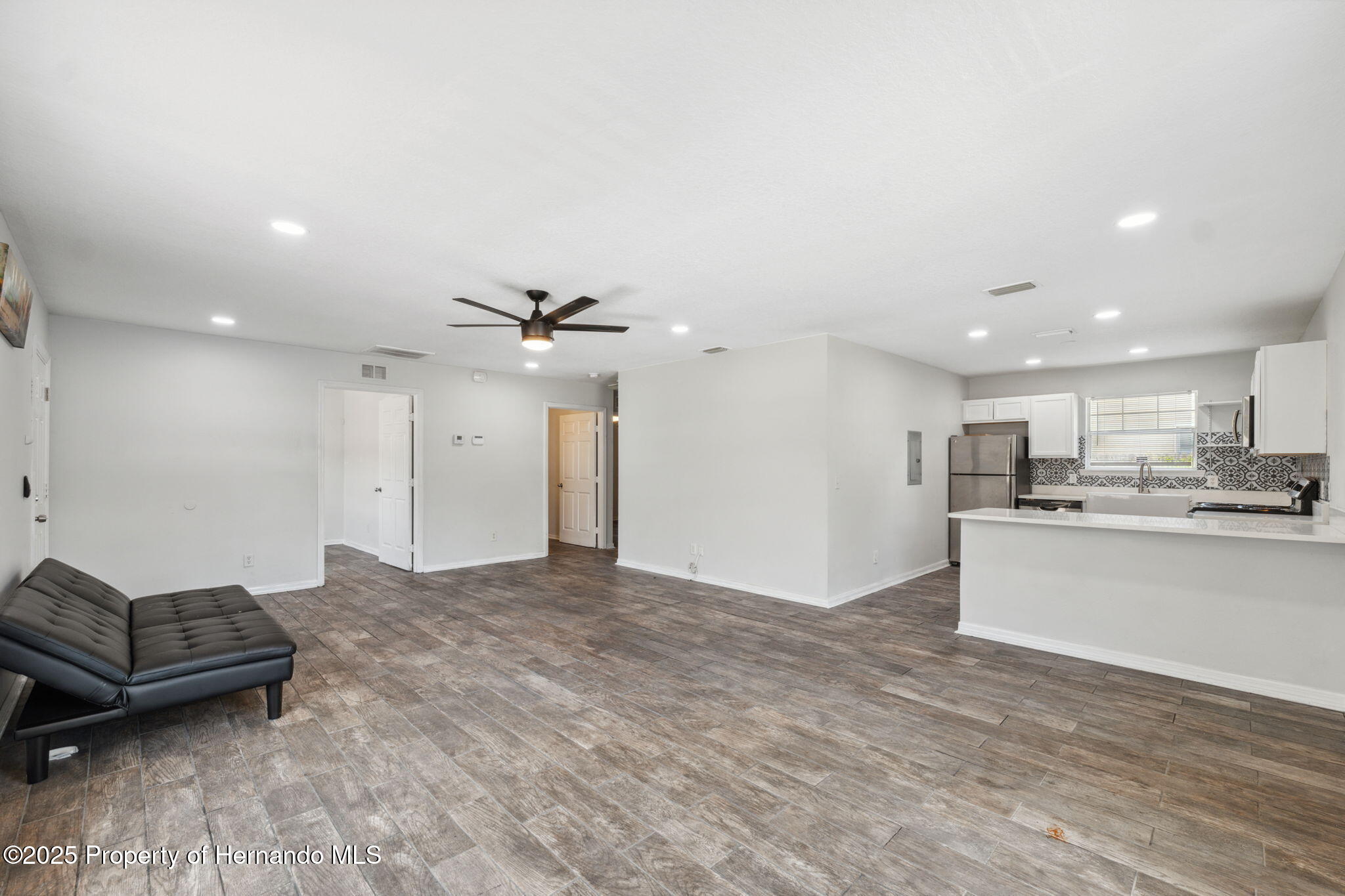 4741 6th Street, Zephyrhills, Florida image 11