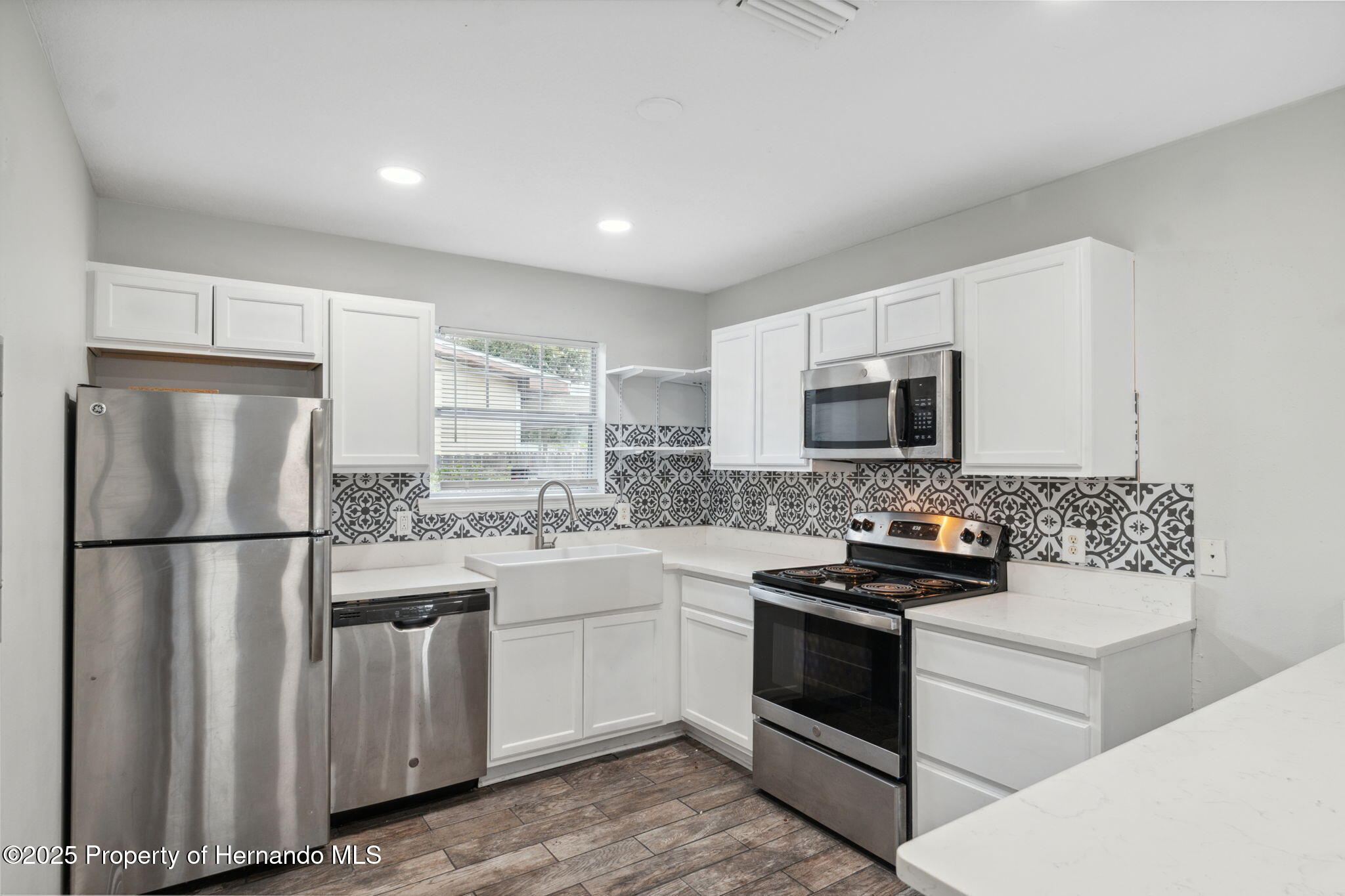 4741 6th Street, Zephyrhills, Florida image 17