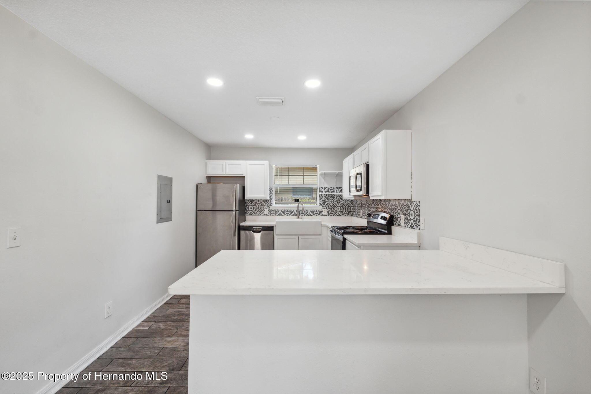 4741 6th Street, Zephyrhills, Florida image 16