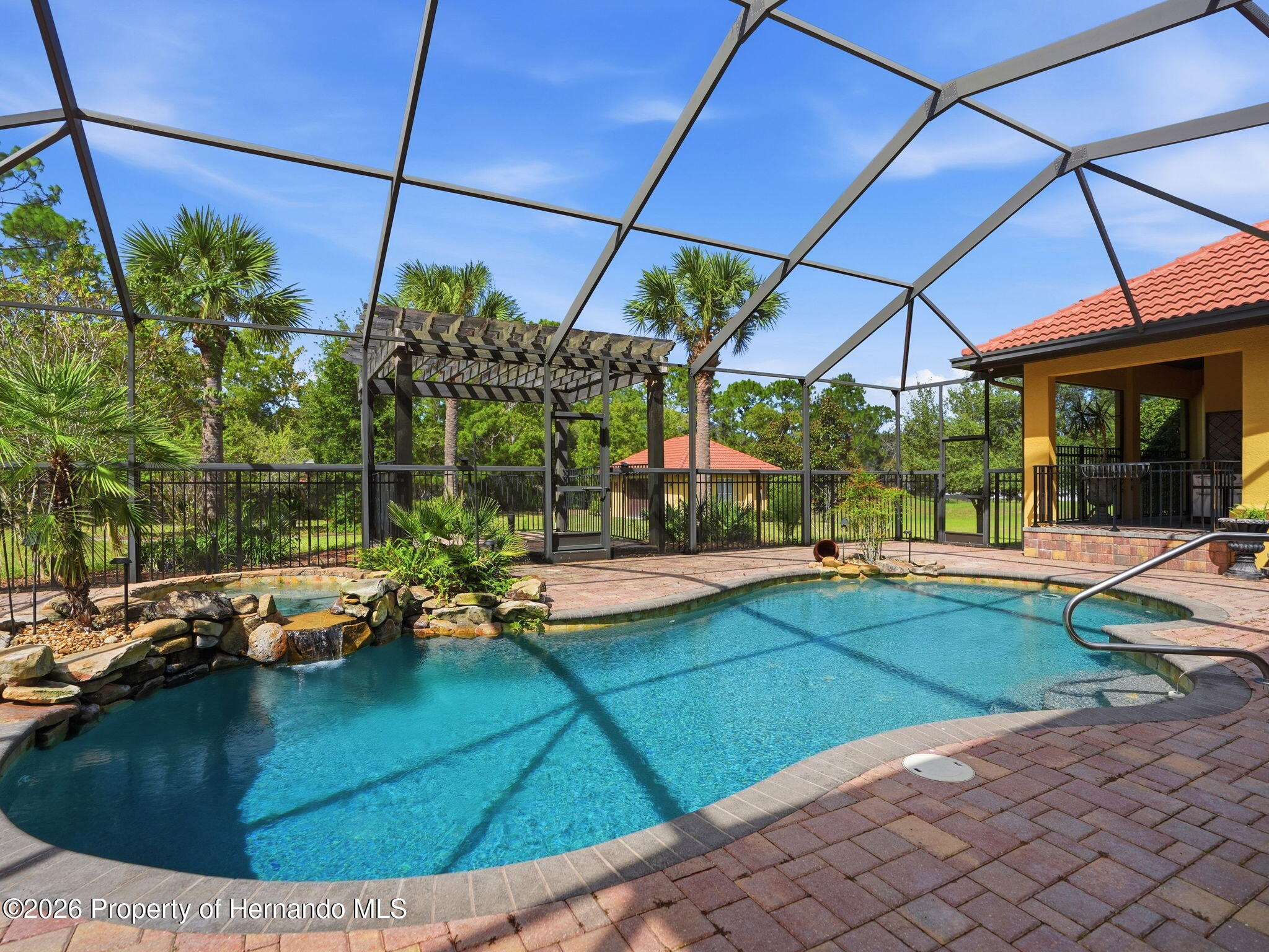 9313 Hernando Ridge Road