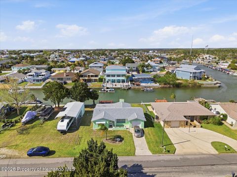 Homes For Sale - 4069 Gulfview Drive<br/> Hernando County, HERNANDO BEACH, FL 34607