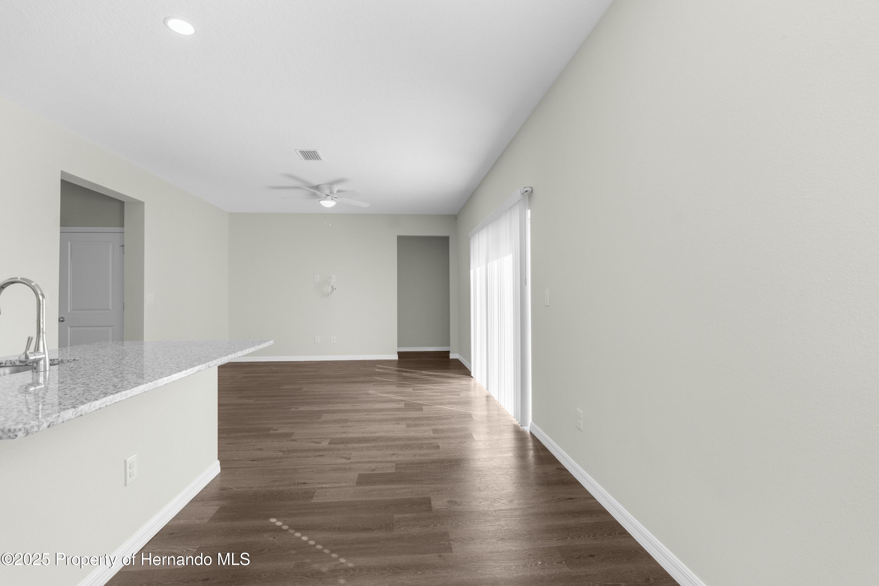 9062 Wade Street, Weeki Wachee, Florida image 15