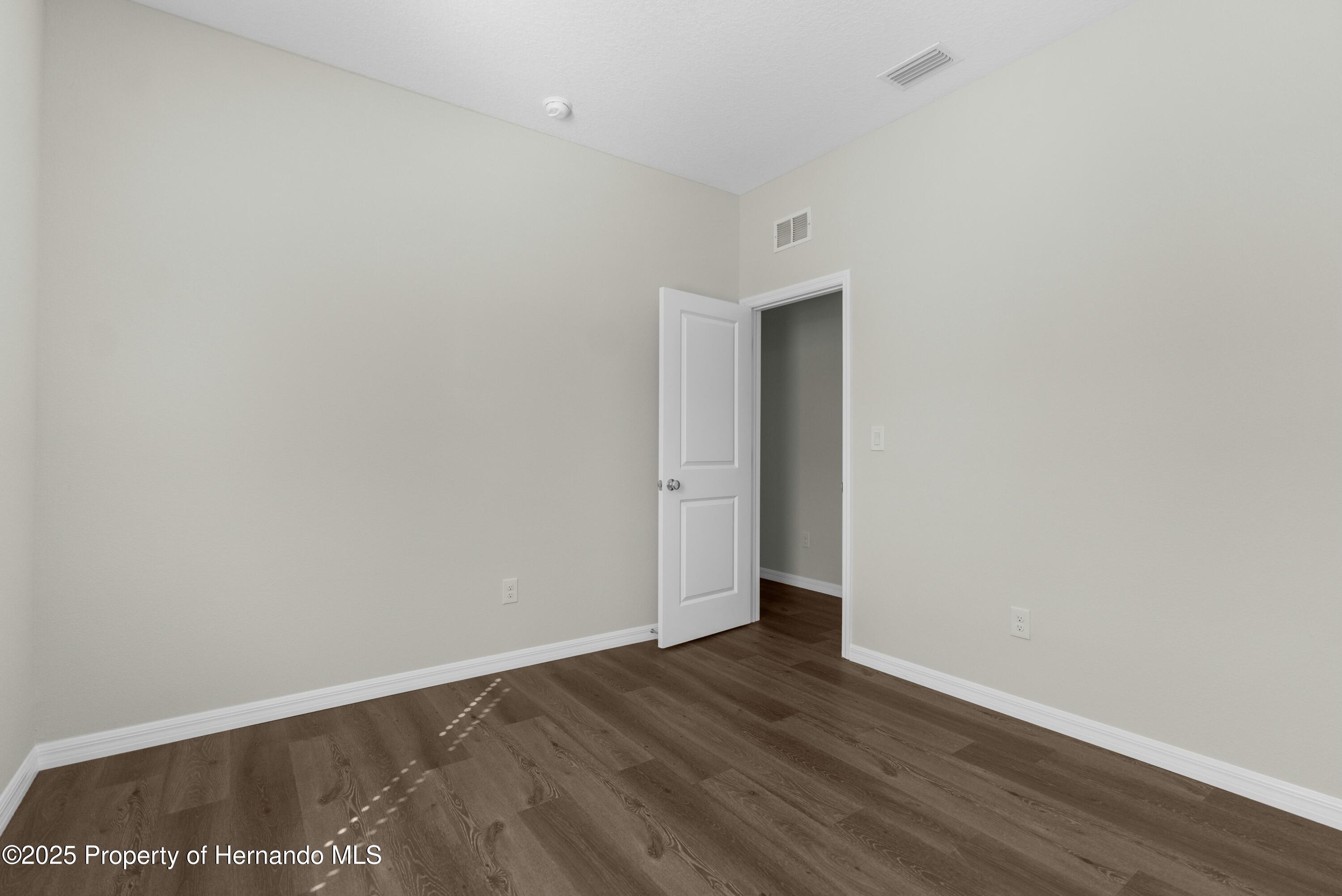 9062 Wade Street, Weeki Wachee, Florida image 18