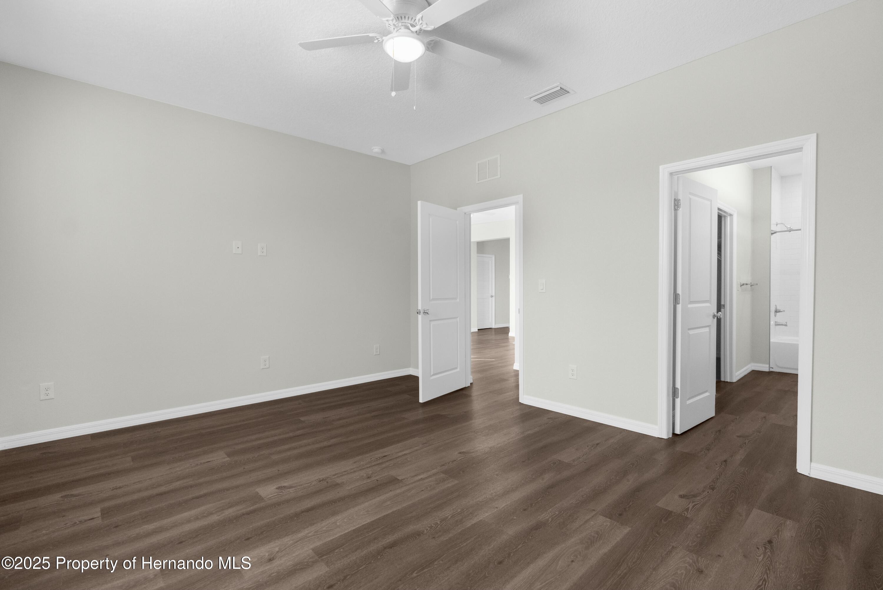 9062 Wade Street, Weeki Wachee, Florida image 13