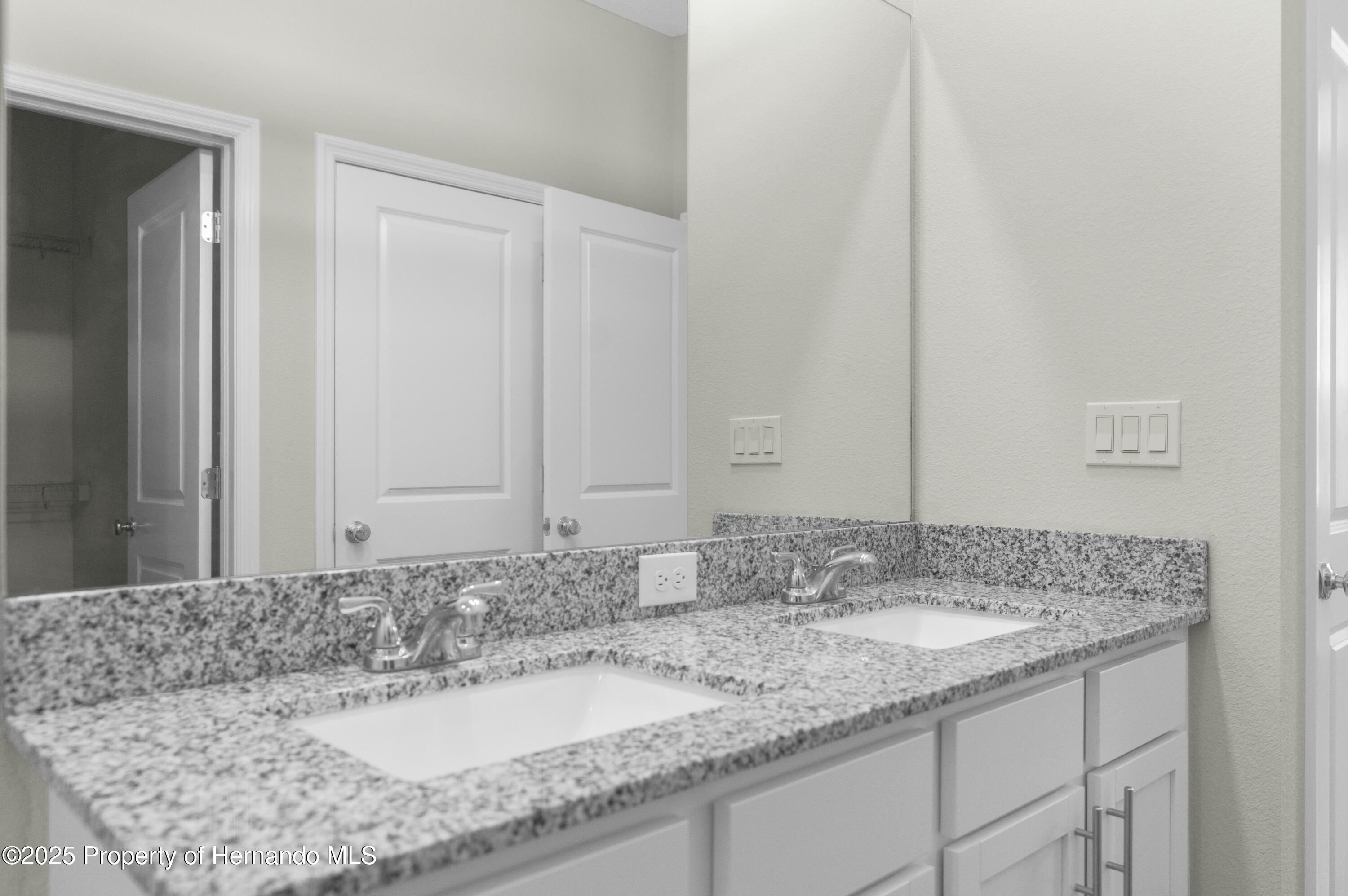 9062 Wade Street, Weeki Wachee, Florida image 11