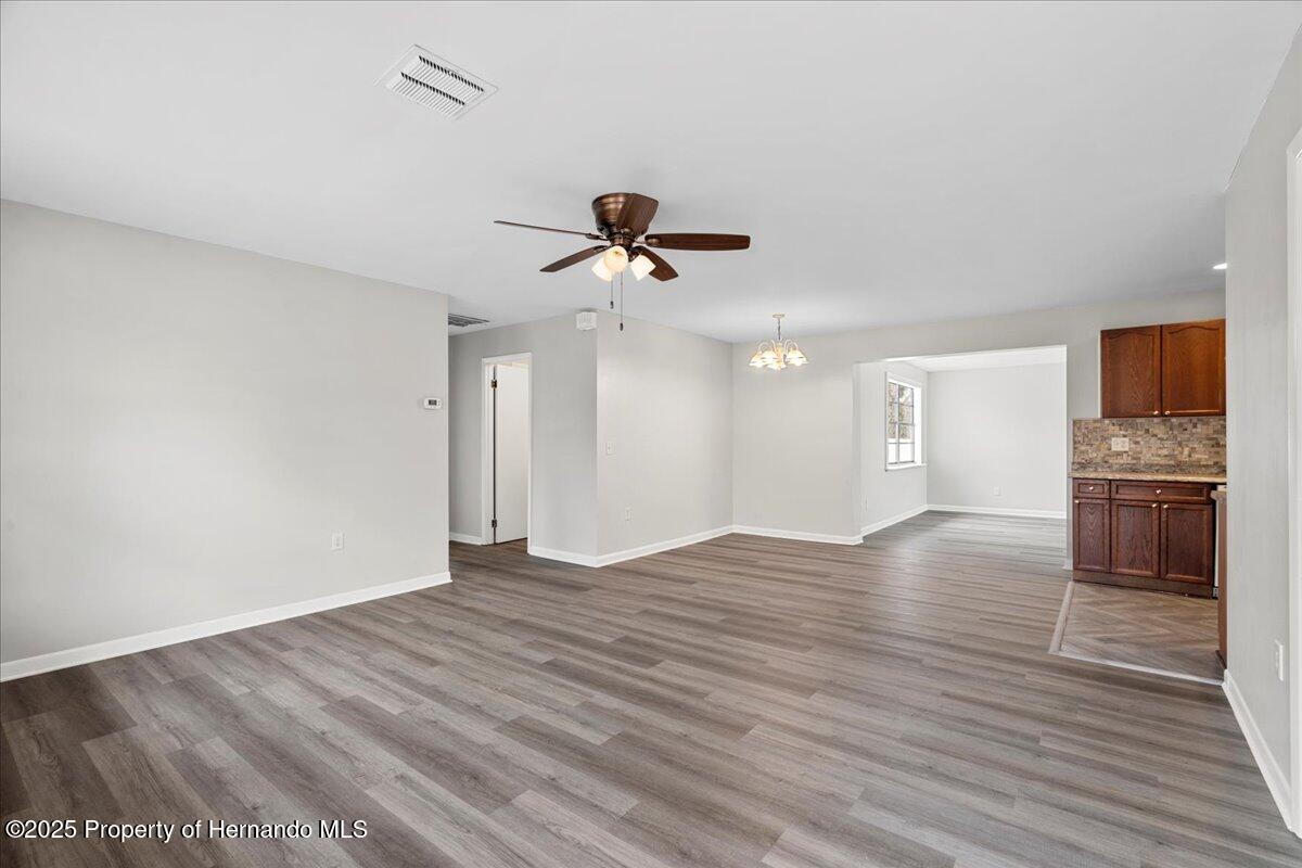 6358 Dakota Drive, Brooksville, Florida image 9