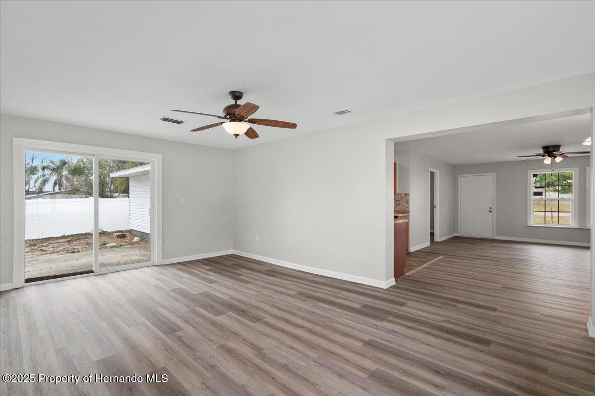 6358 Dakota Drive, Brooksville, Florida image 24