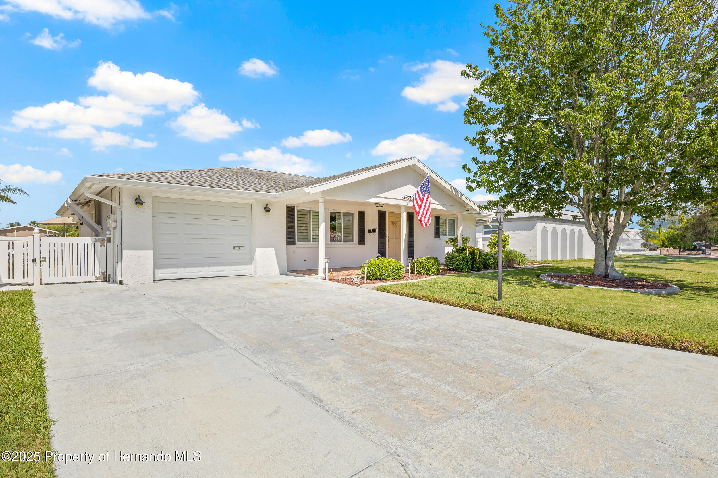 4921 Shell Stream Boulevard, New Port Richey, Florida image 6