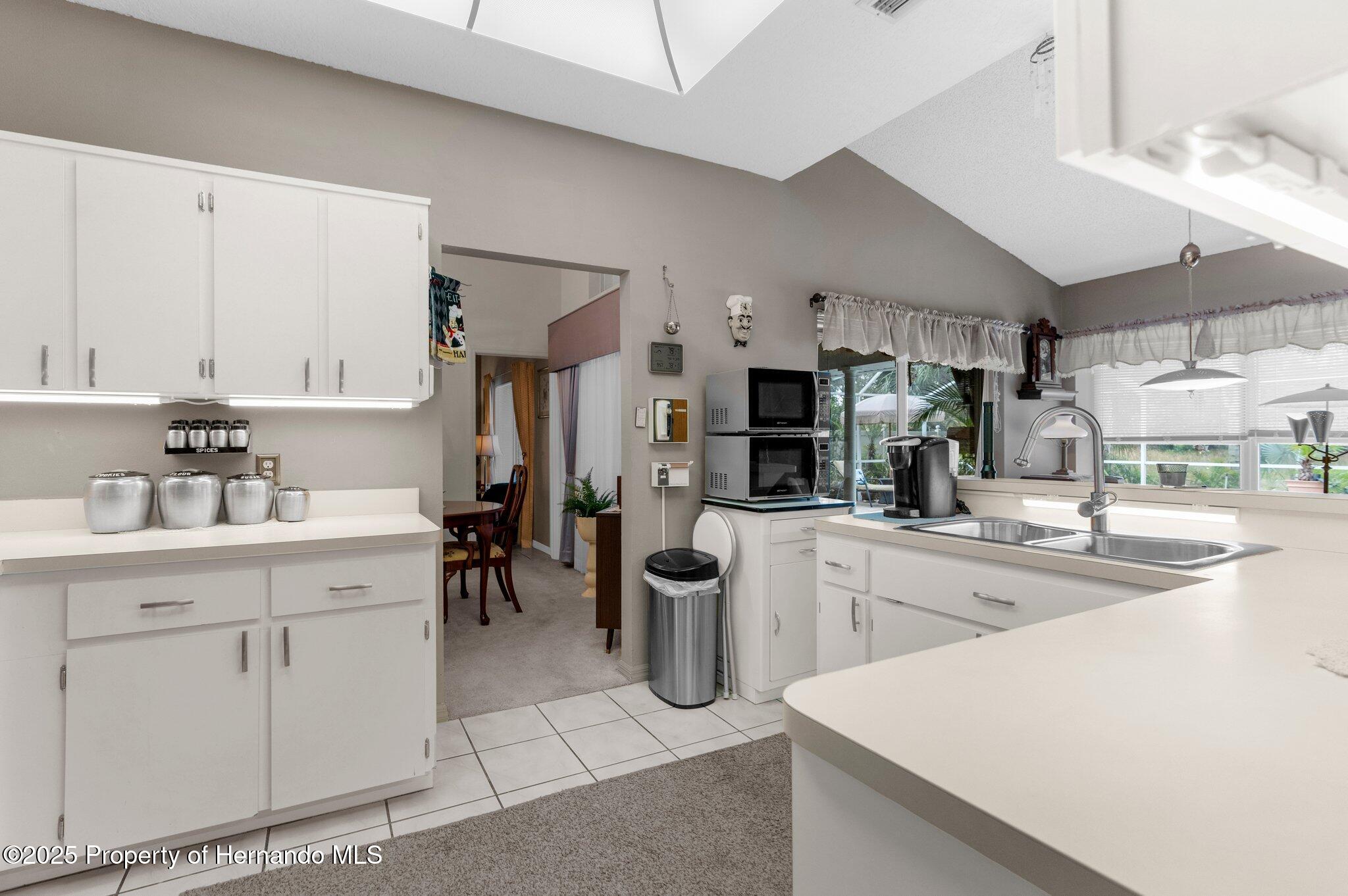 8200 Rhanbuoy Road, Spring Hill, Florida image 17