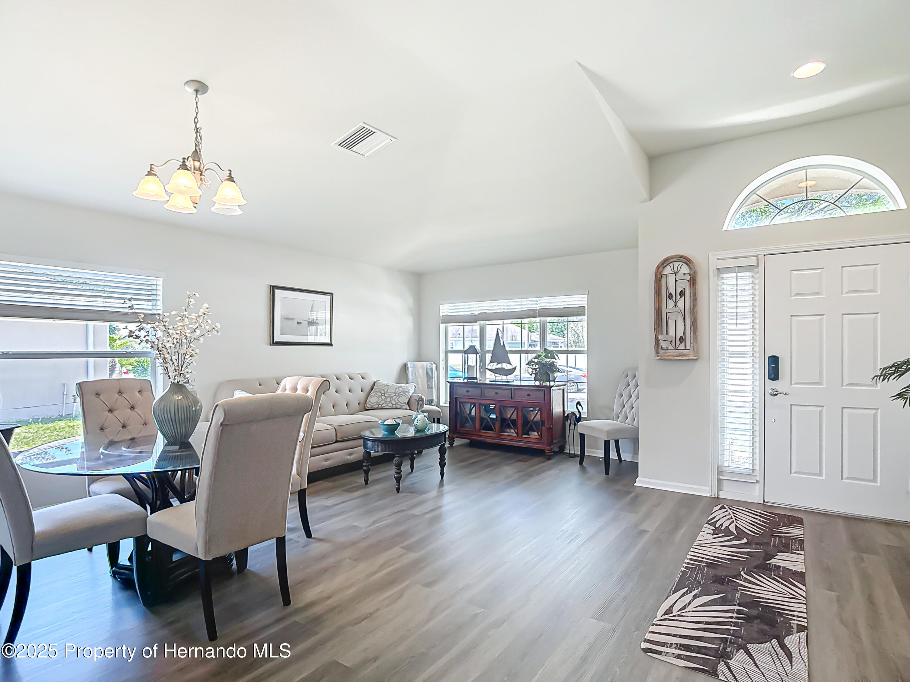 1082 Nodding Shade Drive, Brooksville, Florida image 13