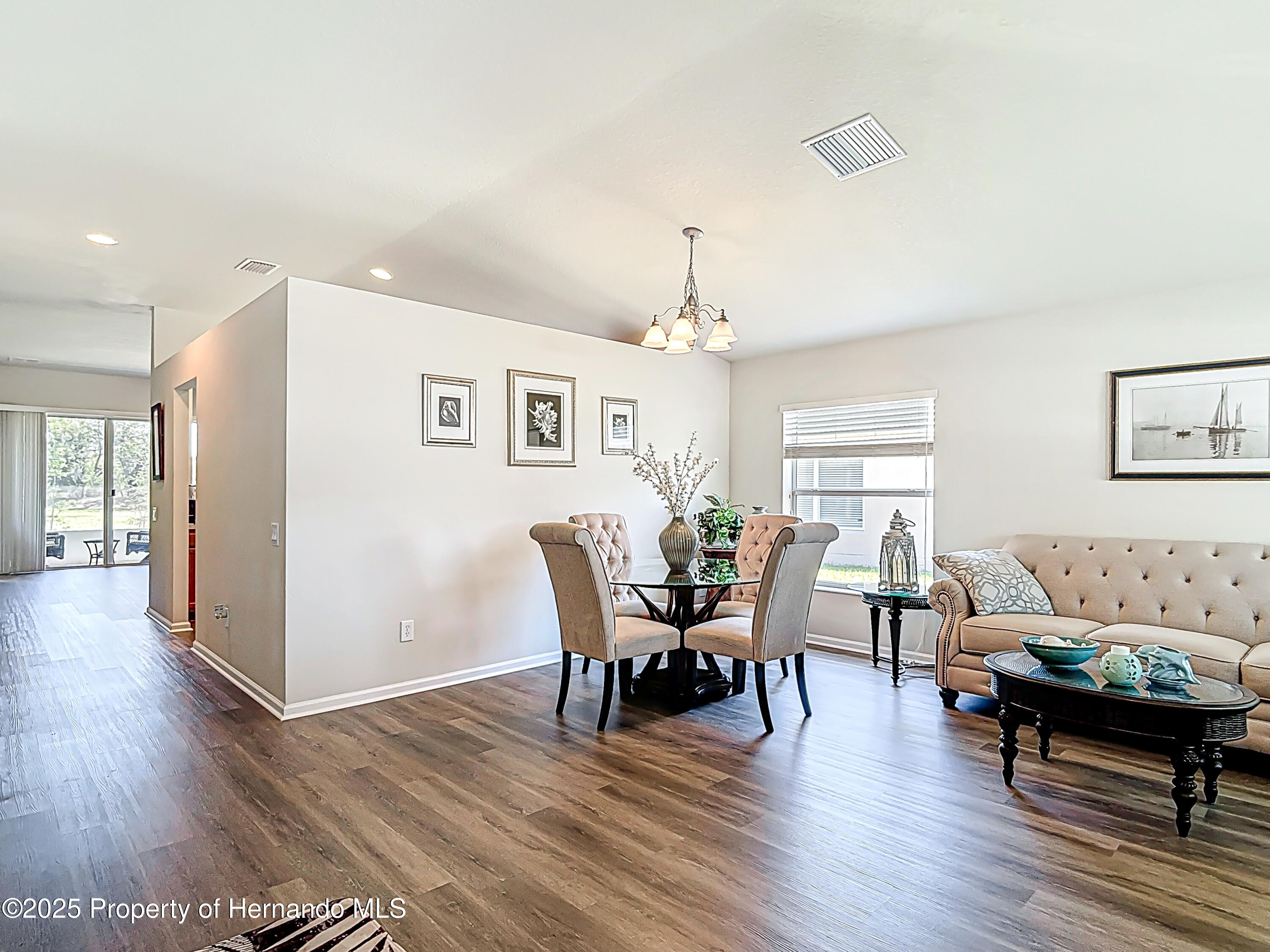 1082 Nodding Shade Drive, Brooksville, Florida image 7