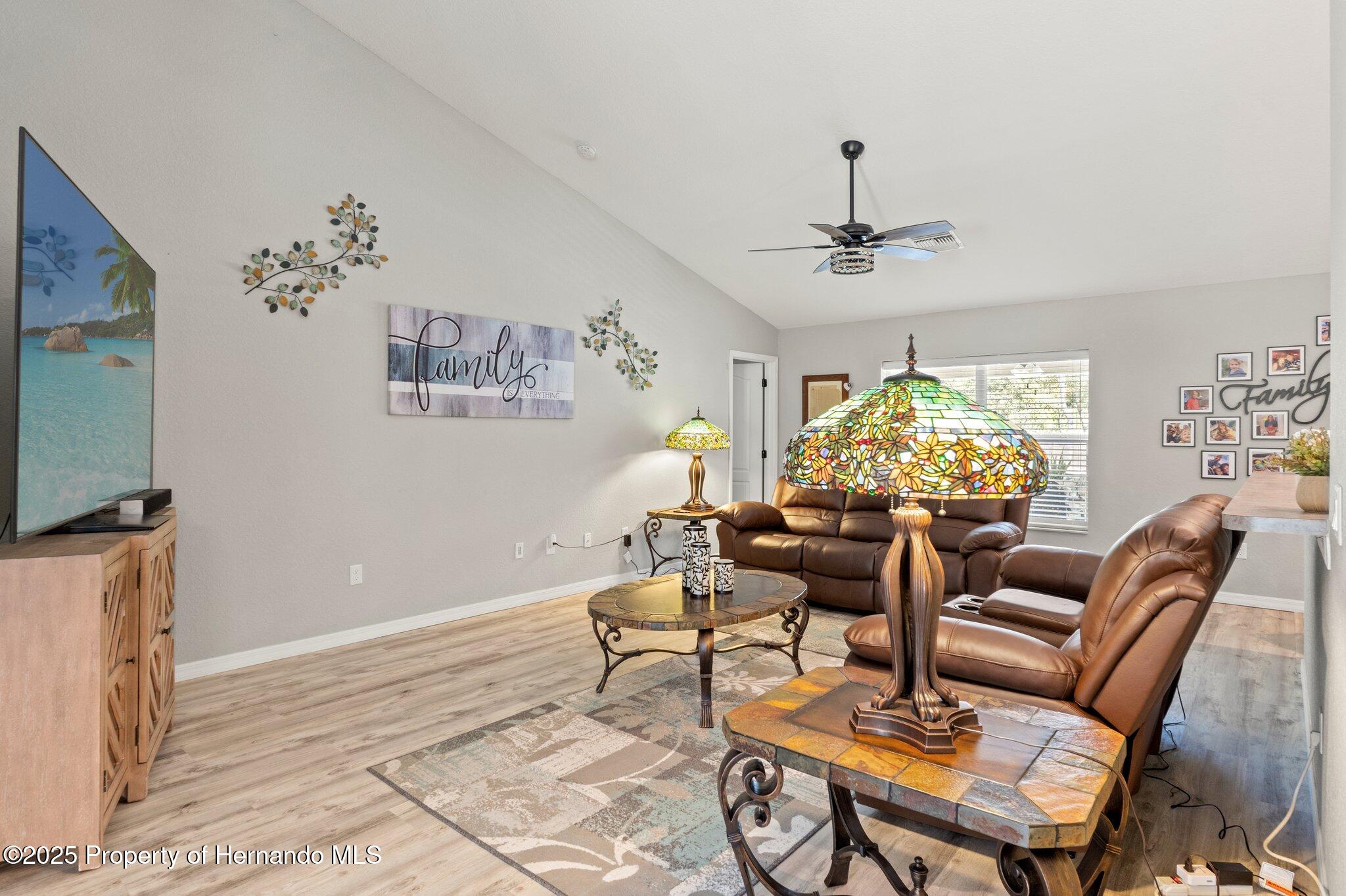 11440 Linnet Road, Weeki Wachee, Florida image 10