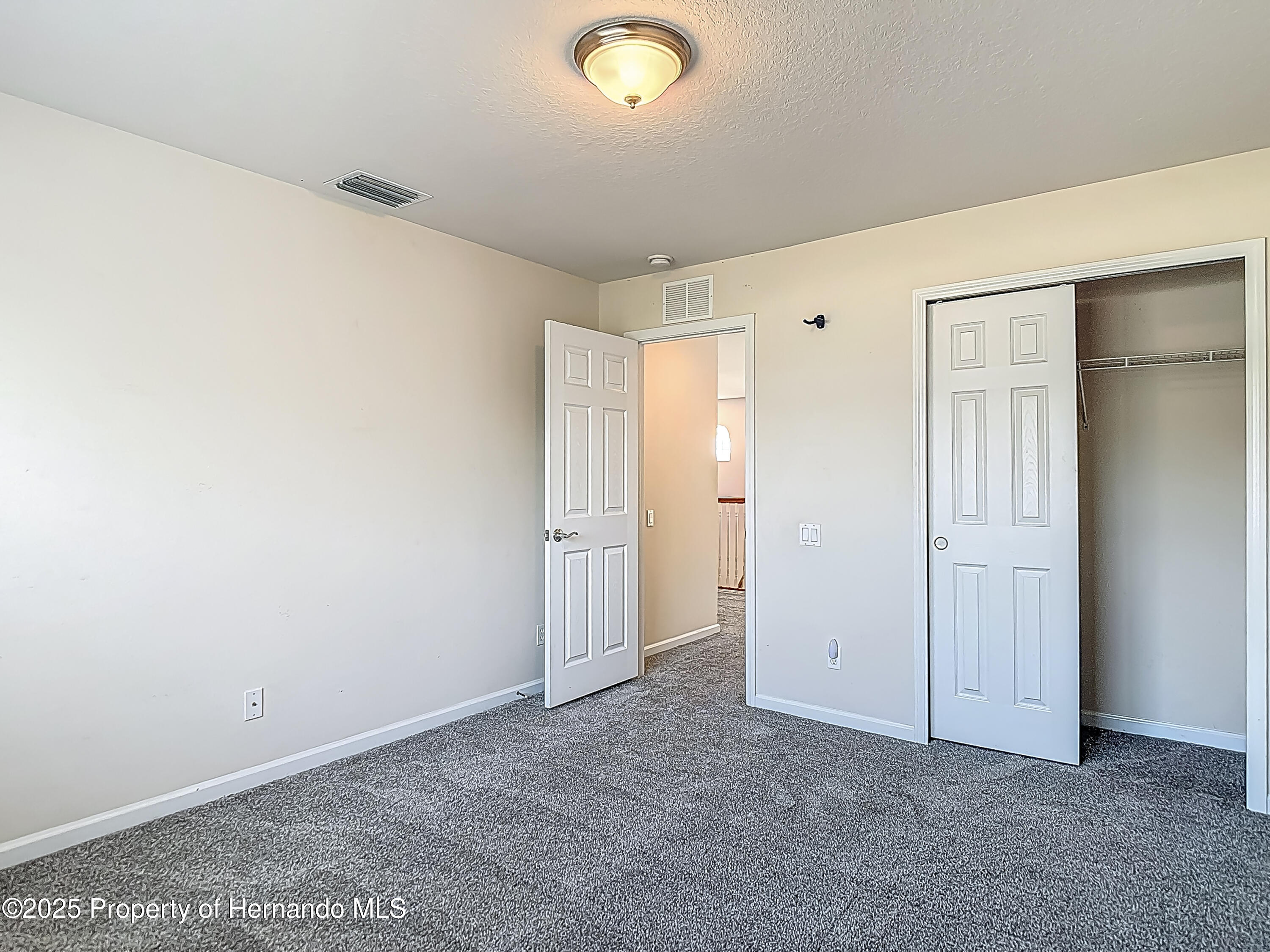 14137 Wake Robin Drive, Brooksville, Florida image 40
