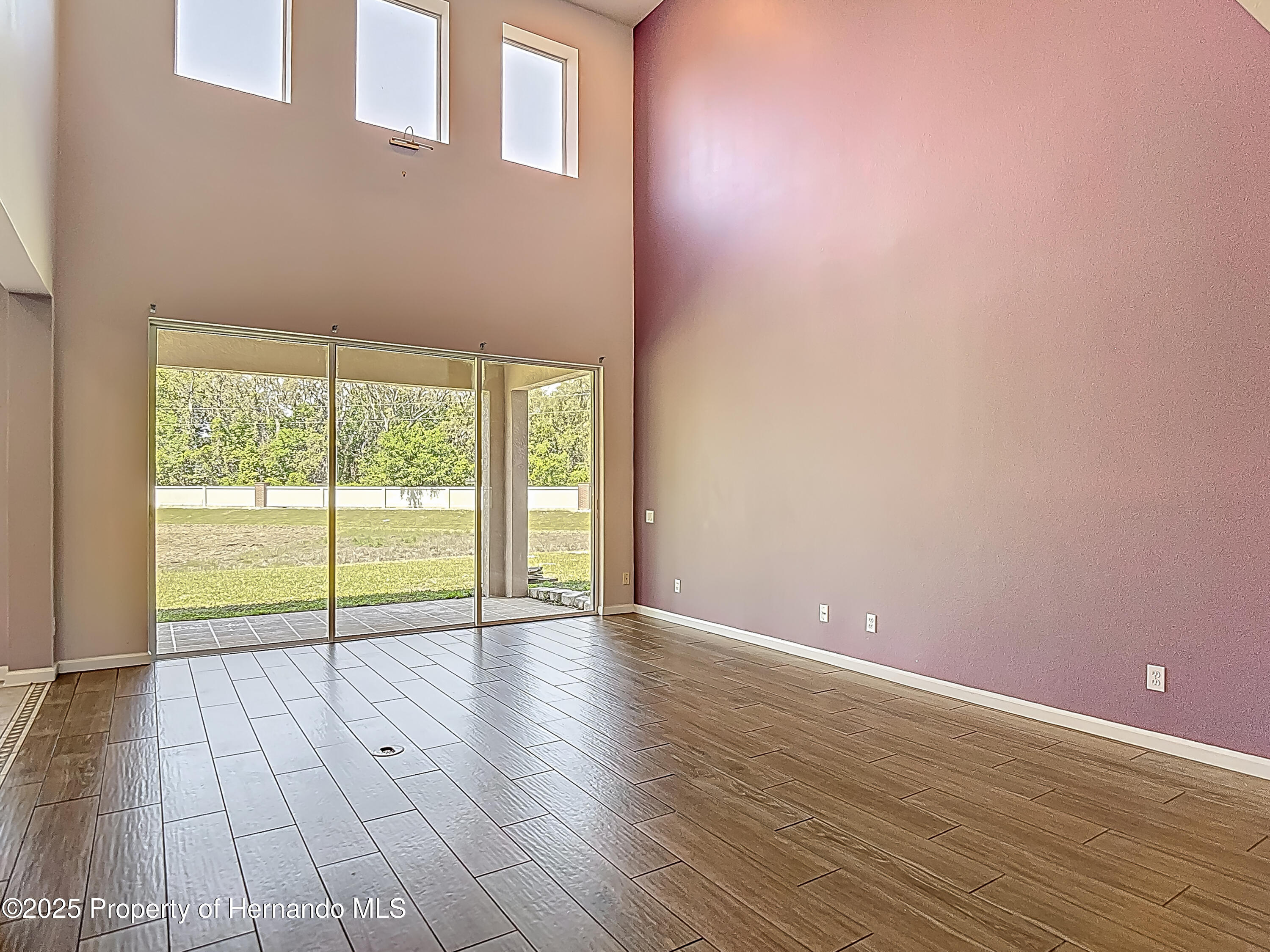 14137 Wake Robin Drive, Brooksville, Florida image 10