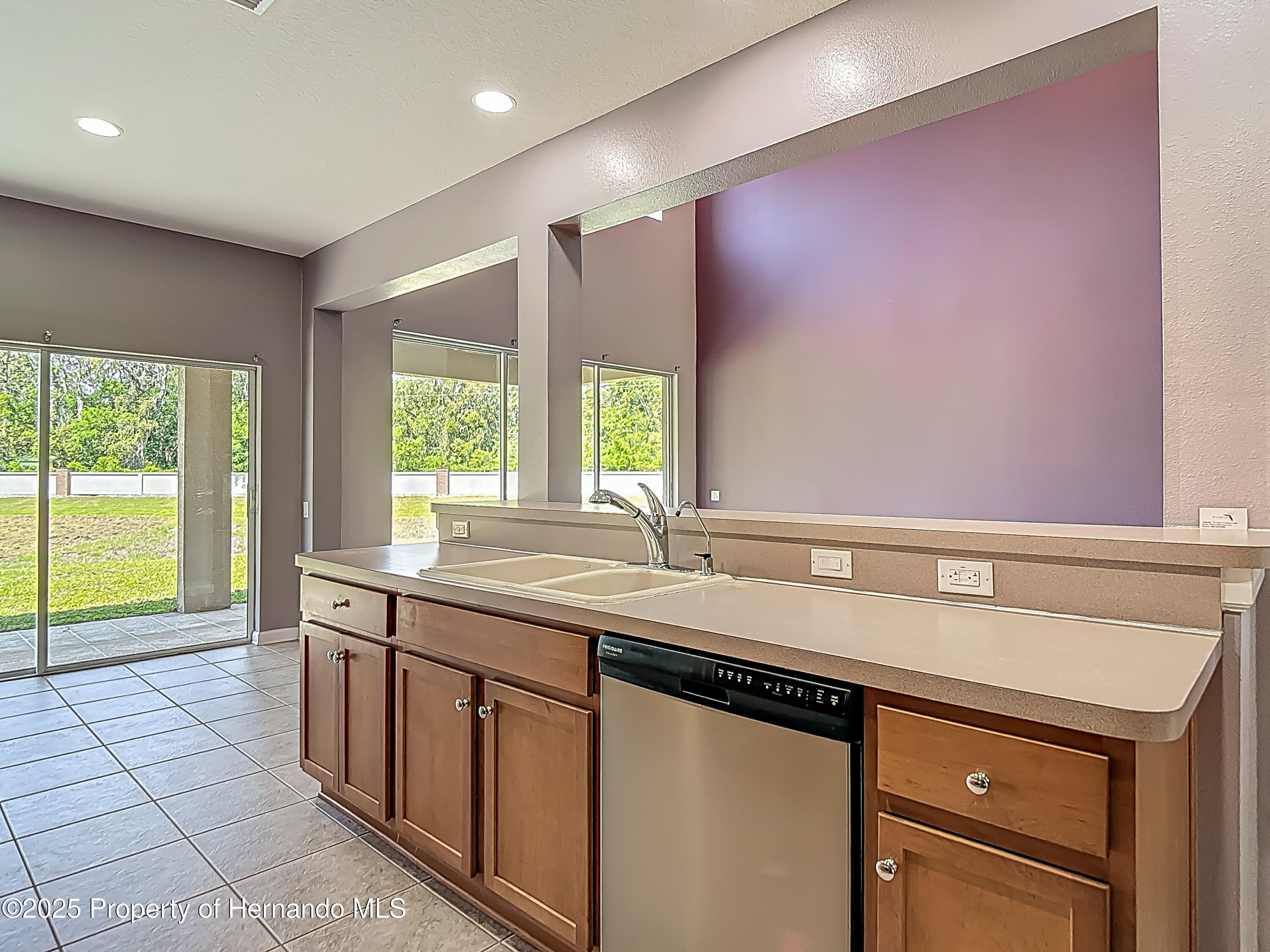 14137 Wake Robin Drive, Brooksville, Florida image 20