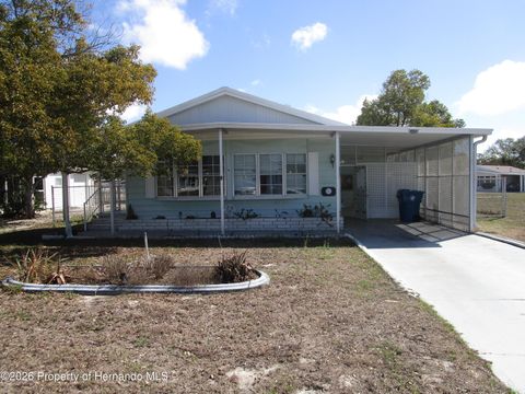 Mobile Home For Sale - 8430 Moonlight Avenue #3<br/> Brooksville, FL 34613