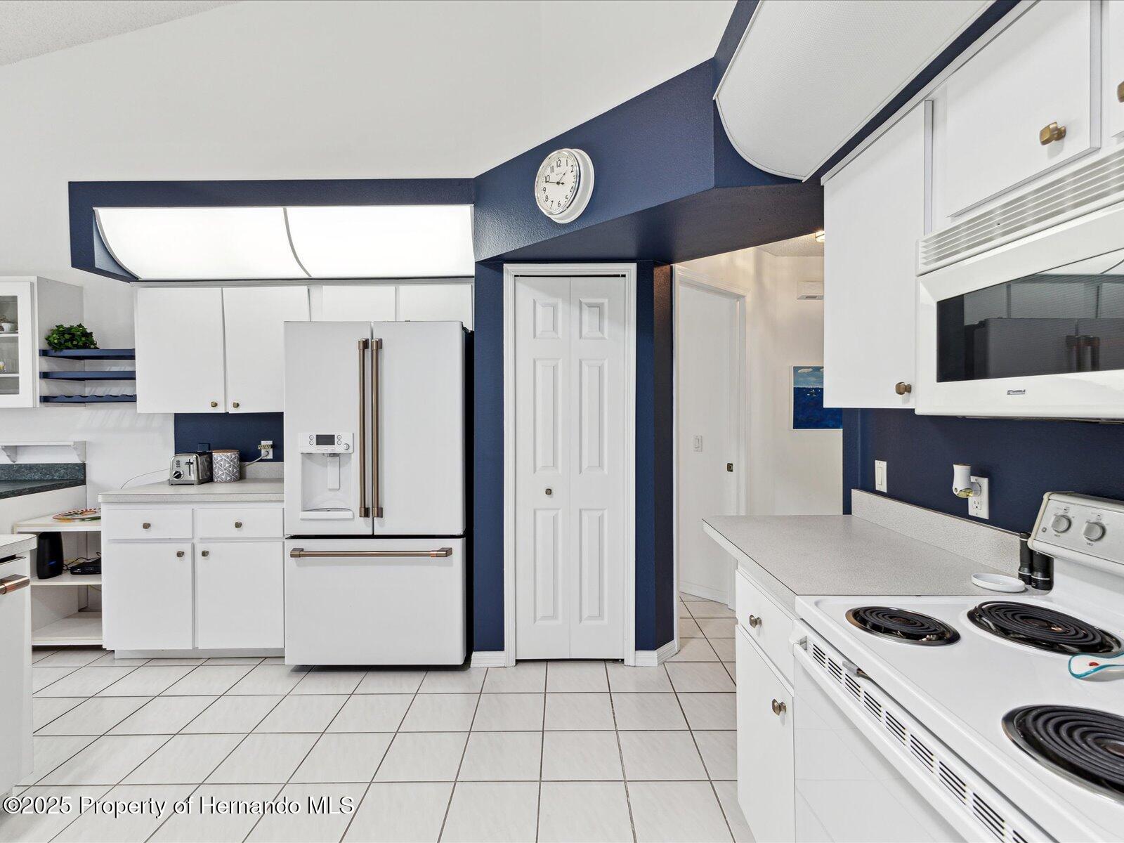 8001 Summerbreeze Terrace, Spring Hill, Florida image 18