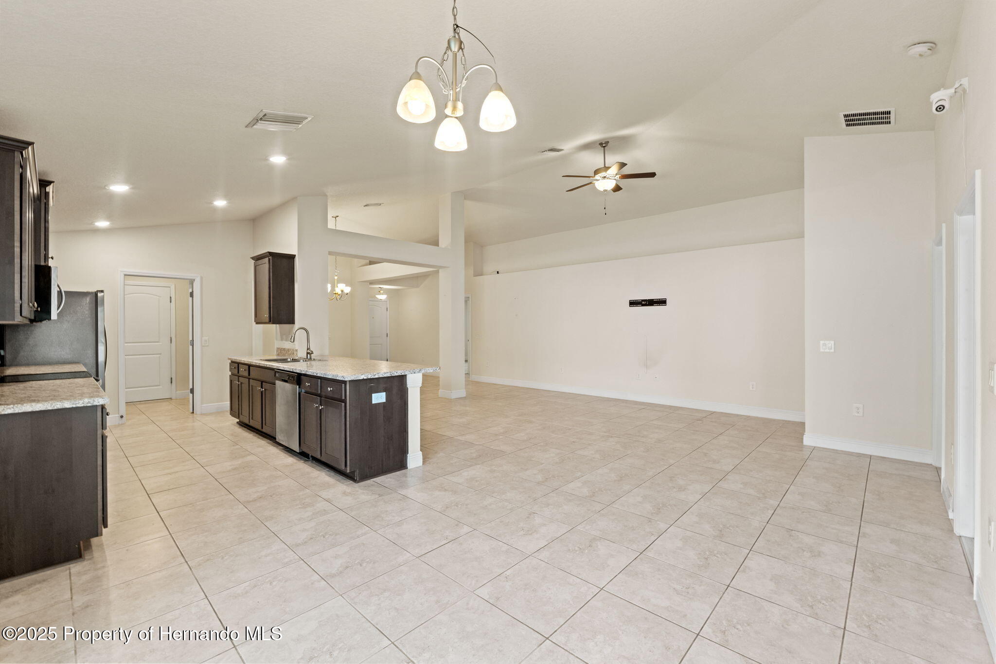 16302 Vine Cliff Avenue, Hudson, Florida image 11