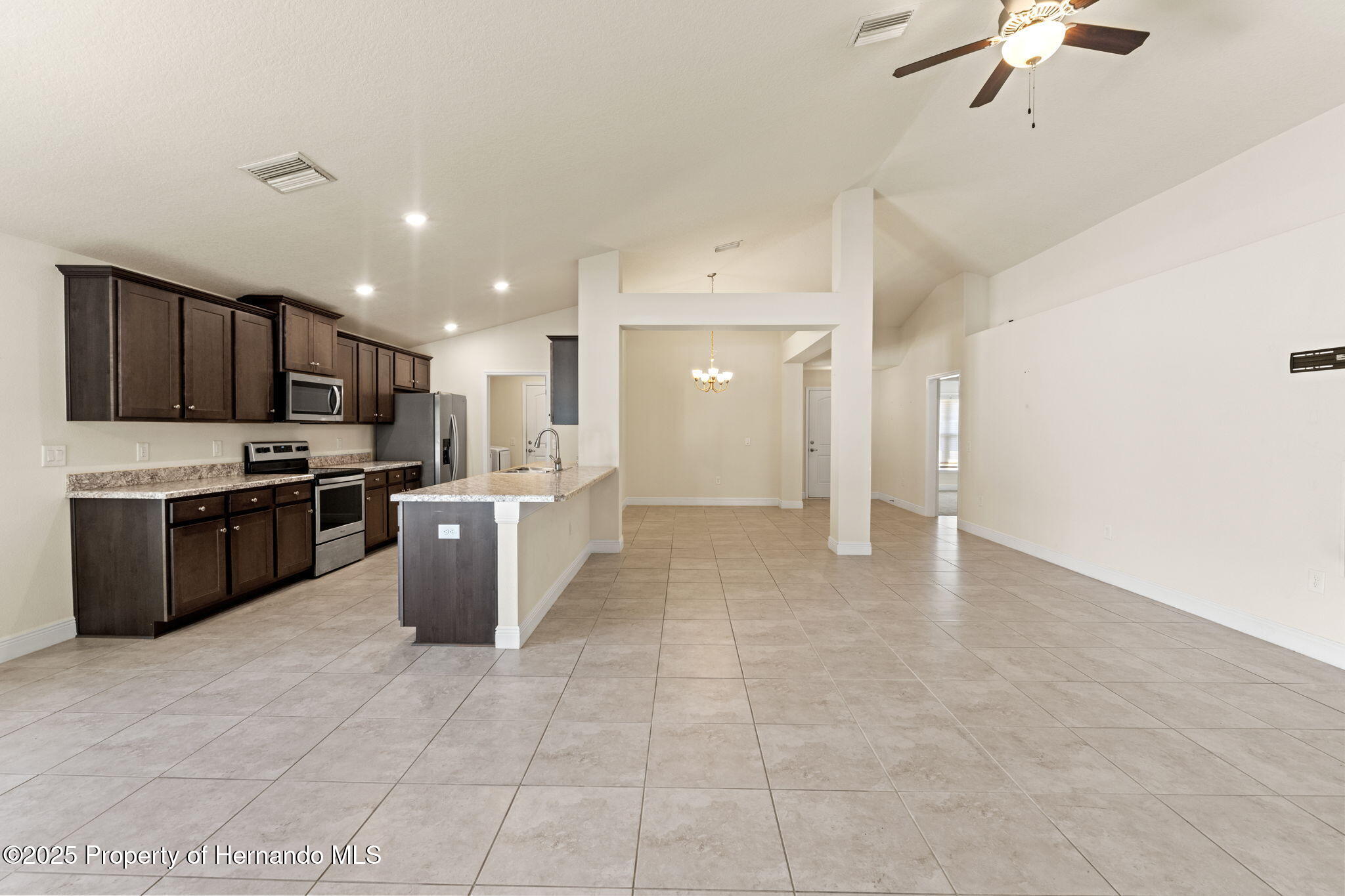 16302 Vine Cliff Avenue, Hudson, Florida image 13
