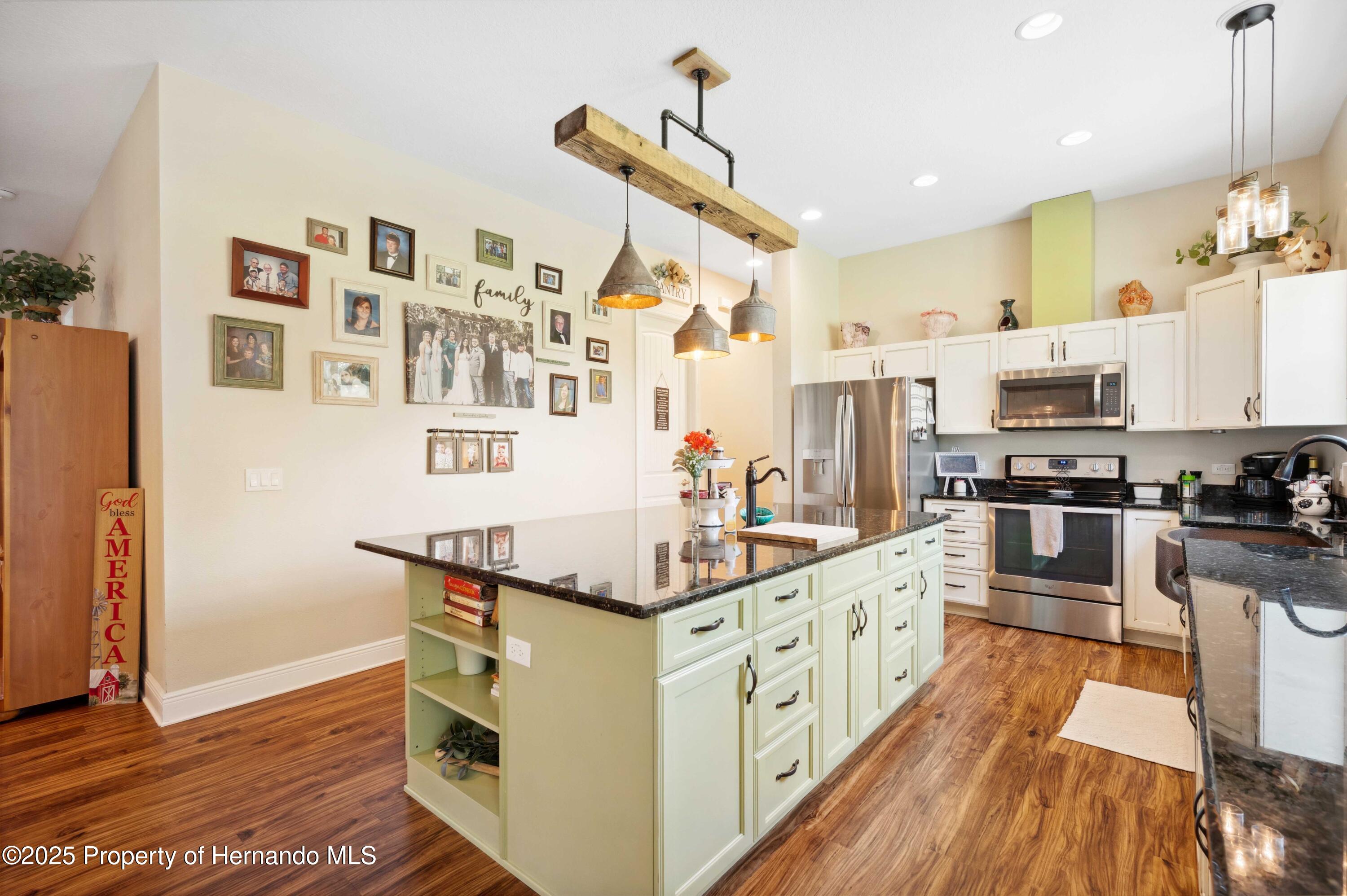 36431 Florrie Mae Lane, Dade City, Florida image 12