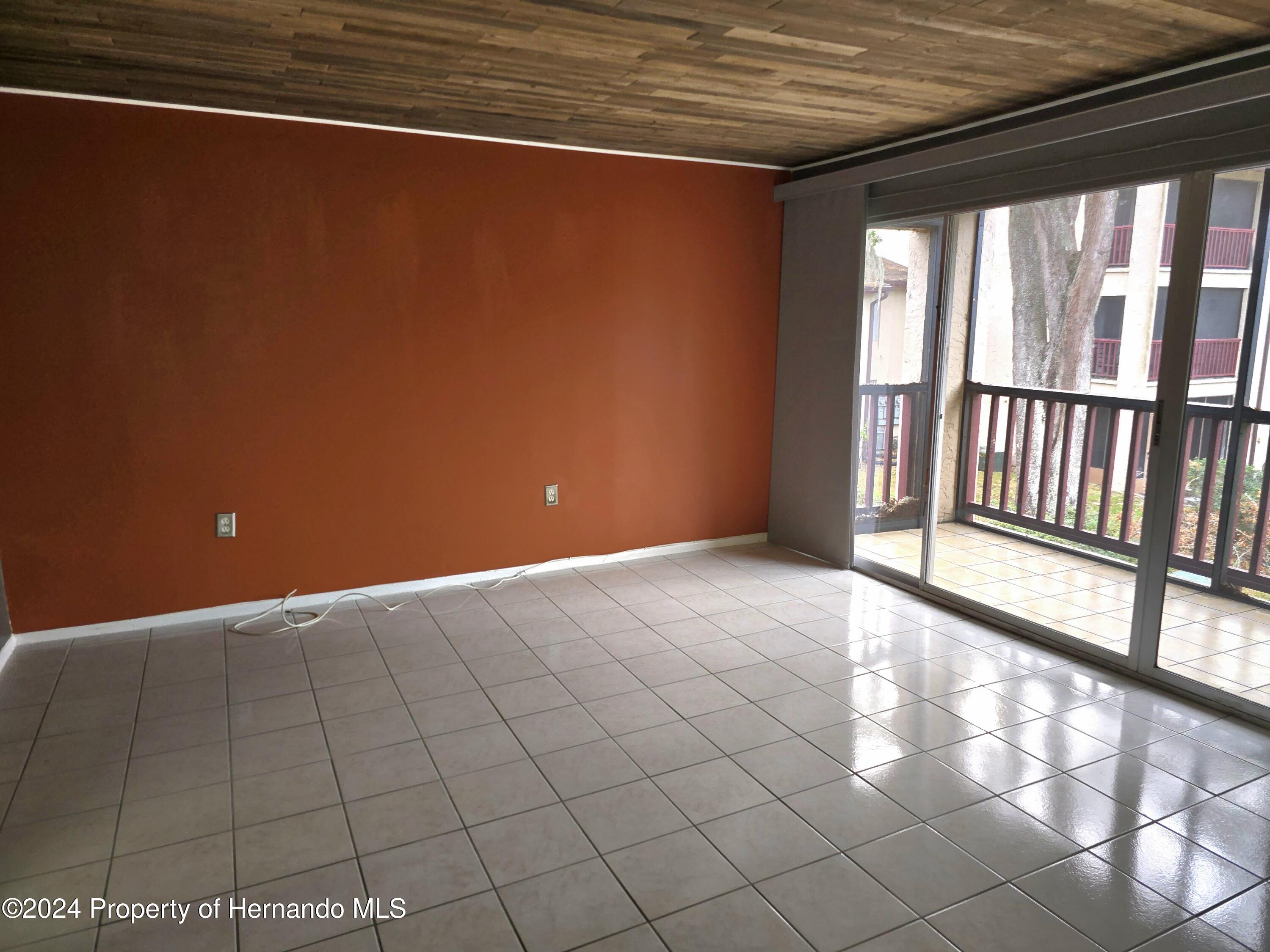 8632 Tahoe Court #7, Tampa, Florida image 14