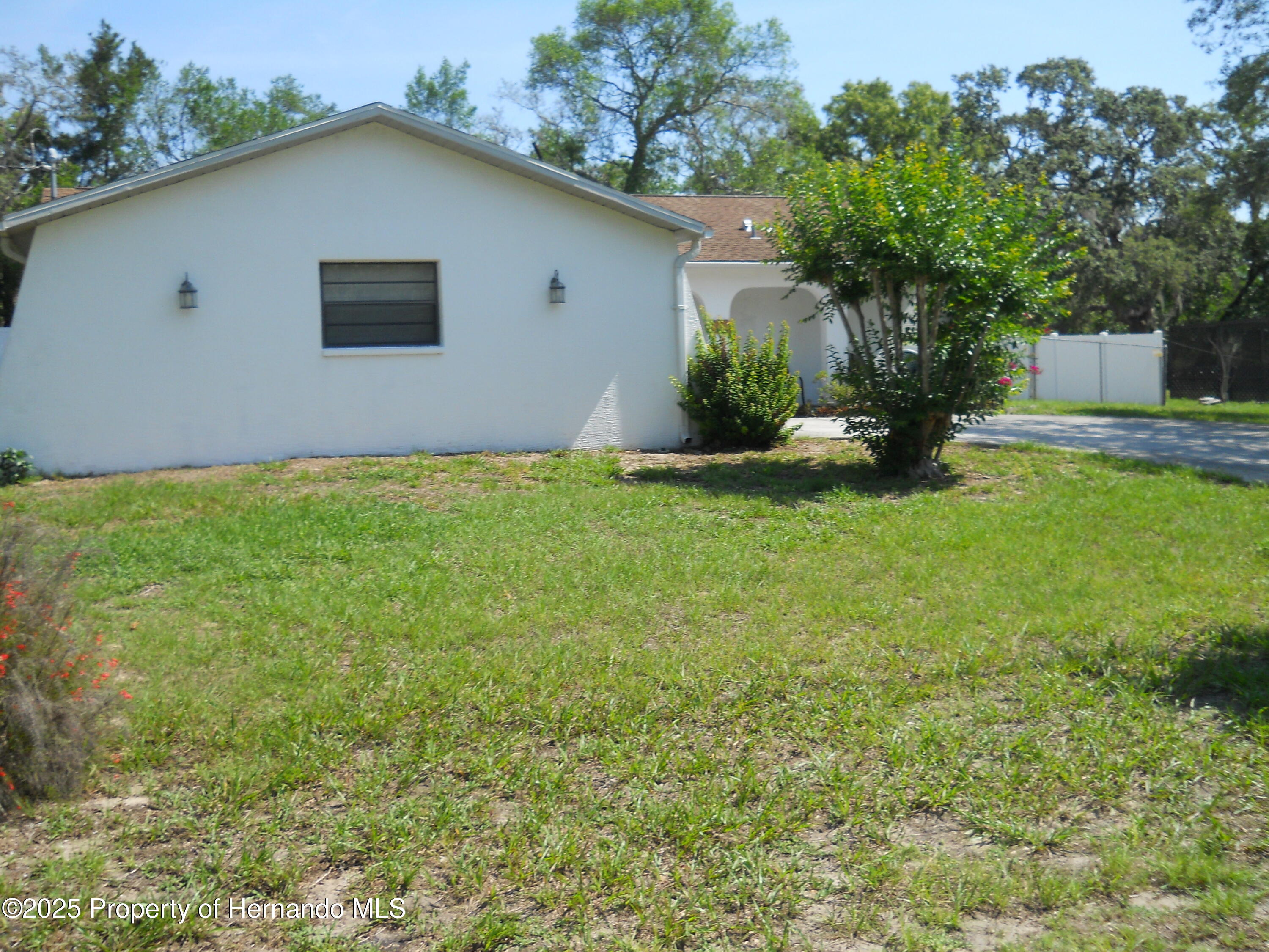 9033 Nakoma Way, Weeki Wachee, Florida image 17