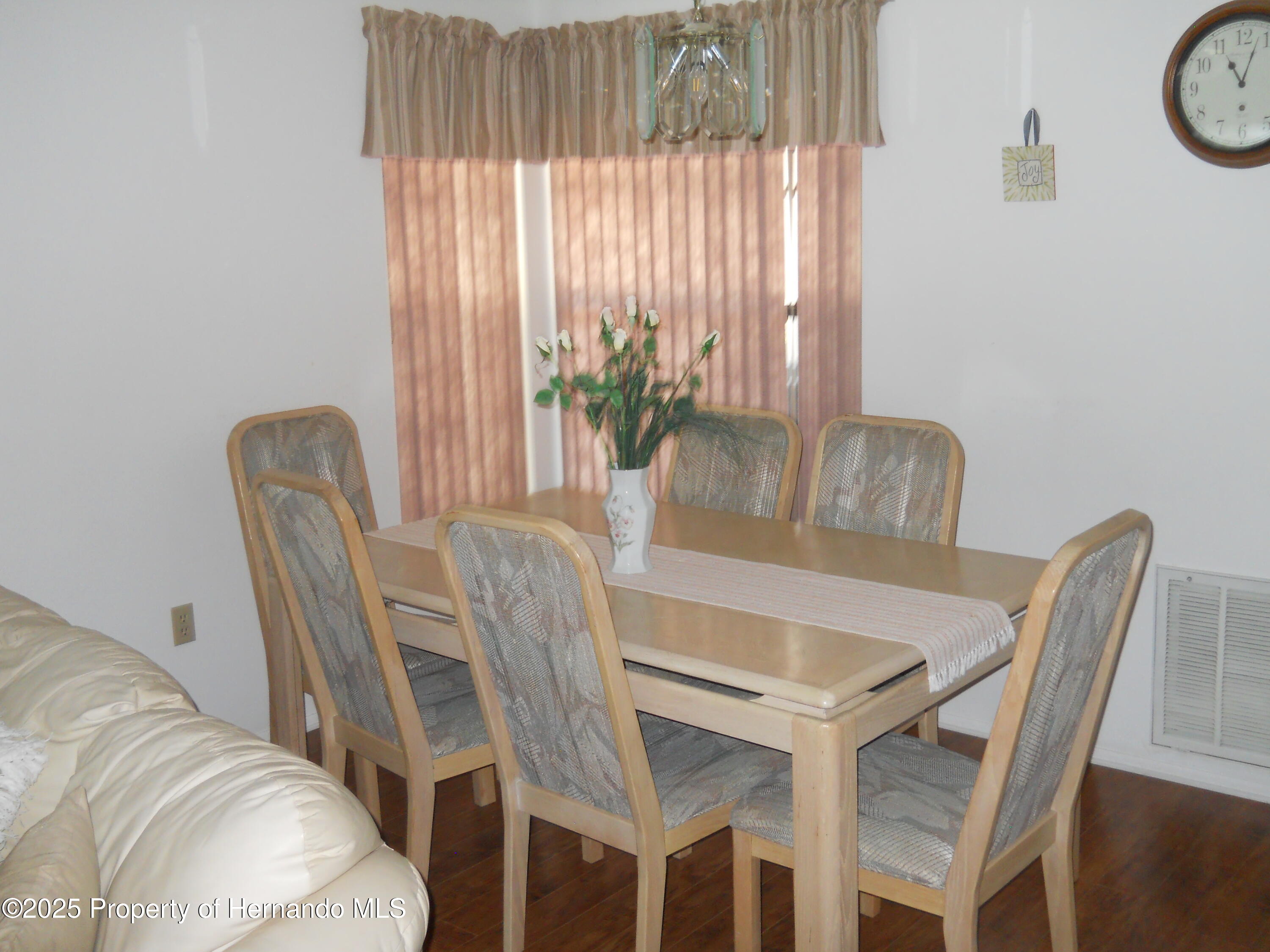 9033 Nakoma Way, Weeki Wachee, Florida image 4