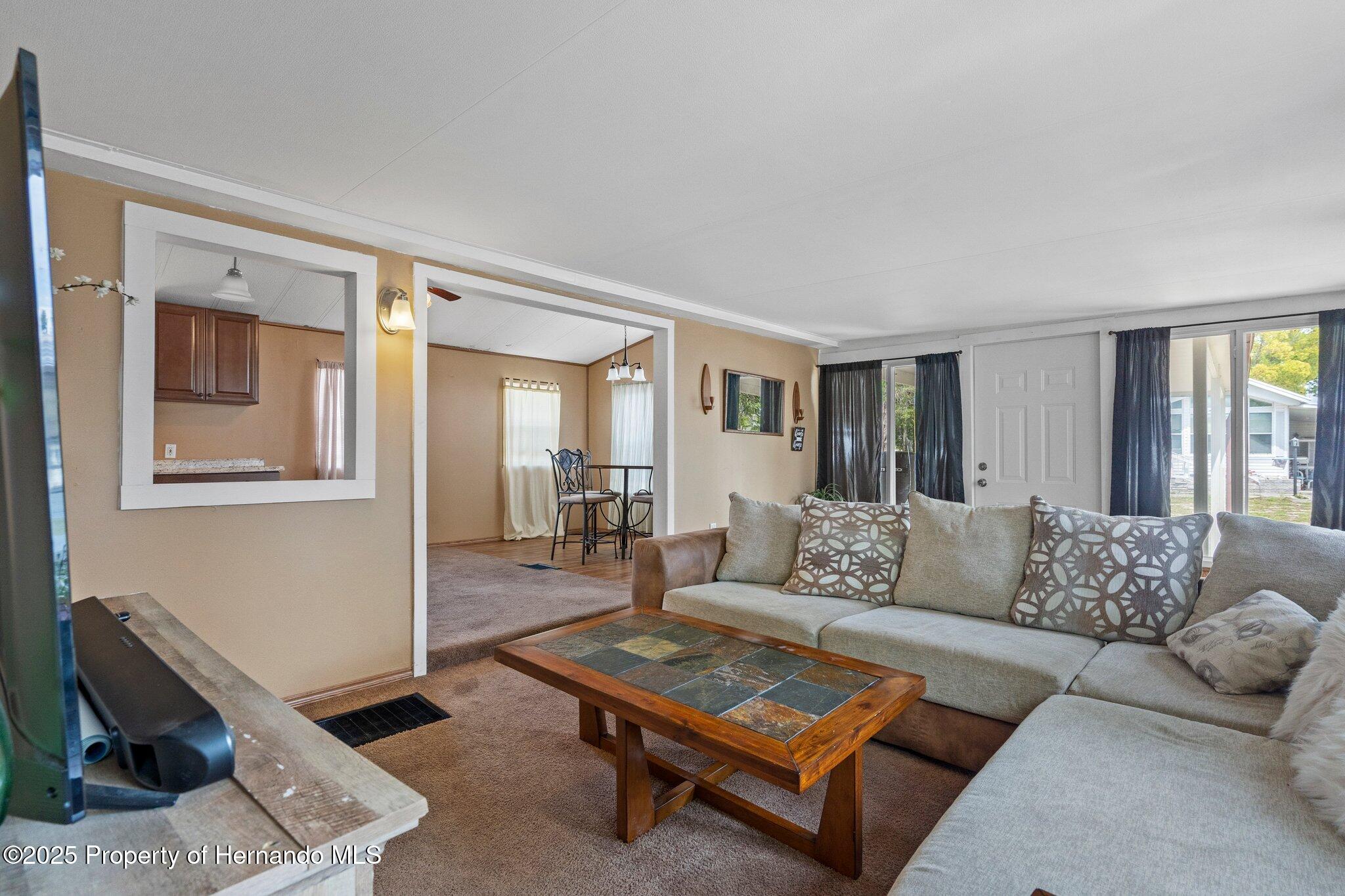 9580 Gray Fox Drive, Weeki Wachee, Florida image 10