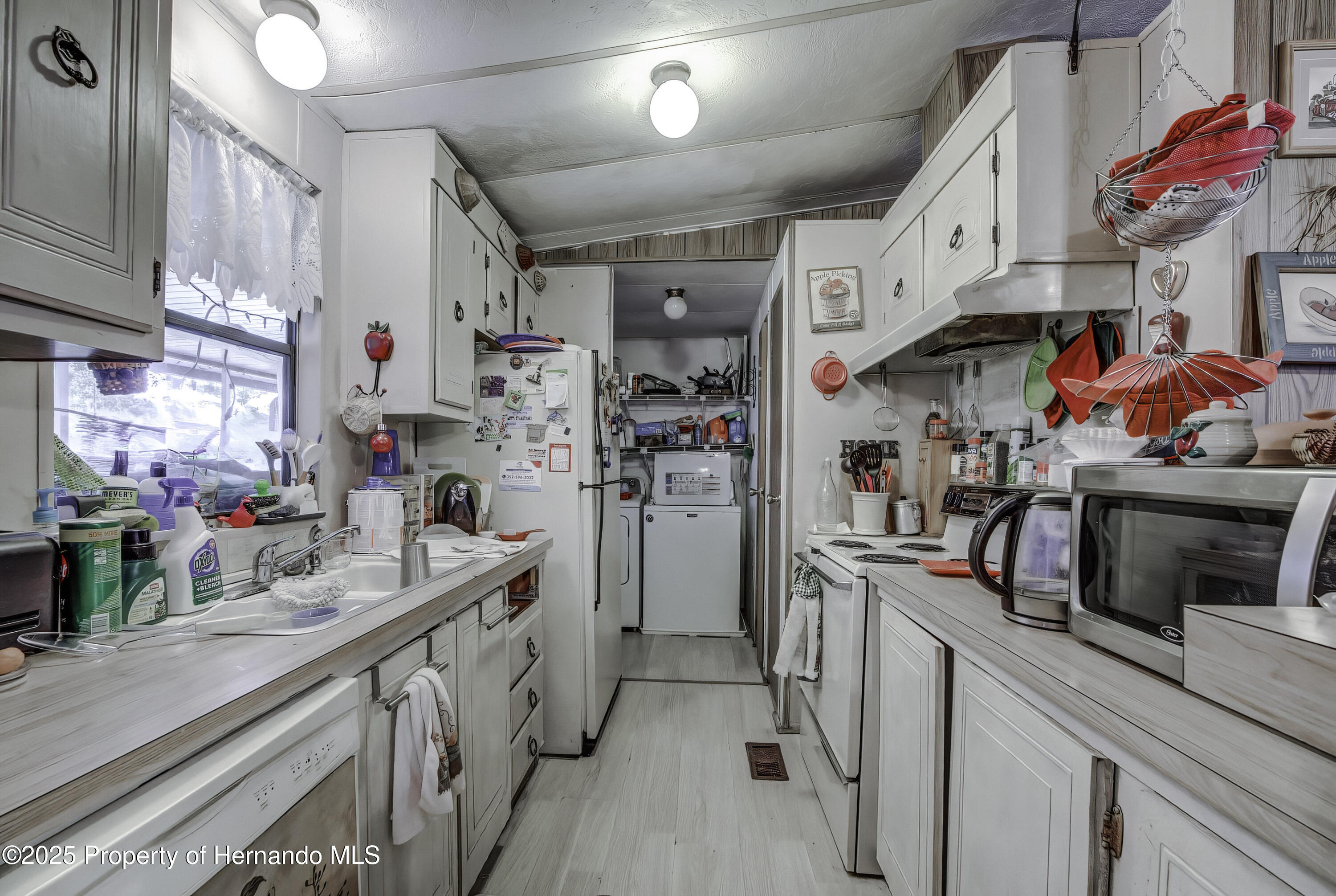 Ocala, Florida 34480, United States, 4 Bedrooms Bedrooms, ,2 BathroomsBathrooms,Residential,Active,113886