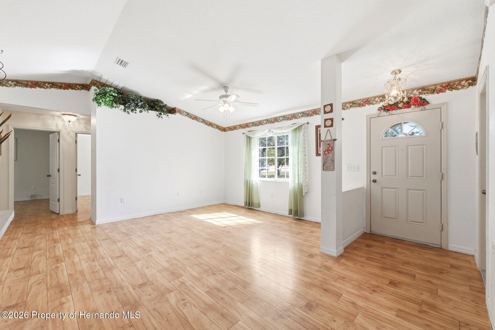 13039 Kittiwake Road