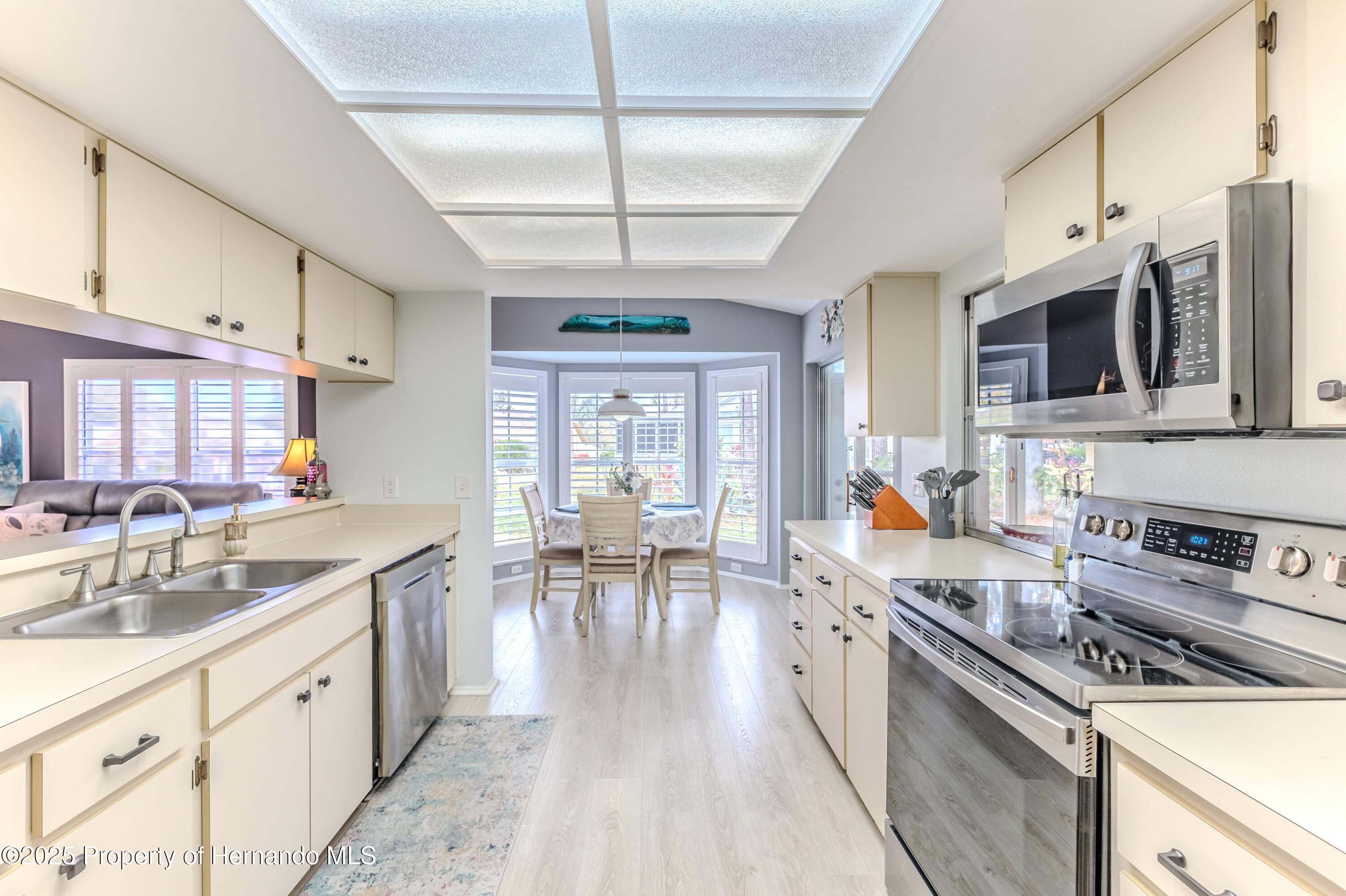 7107 Pond View Court, Spring Hill, Florida image 17