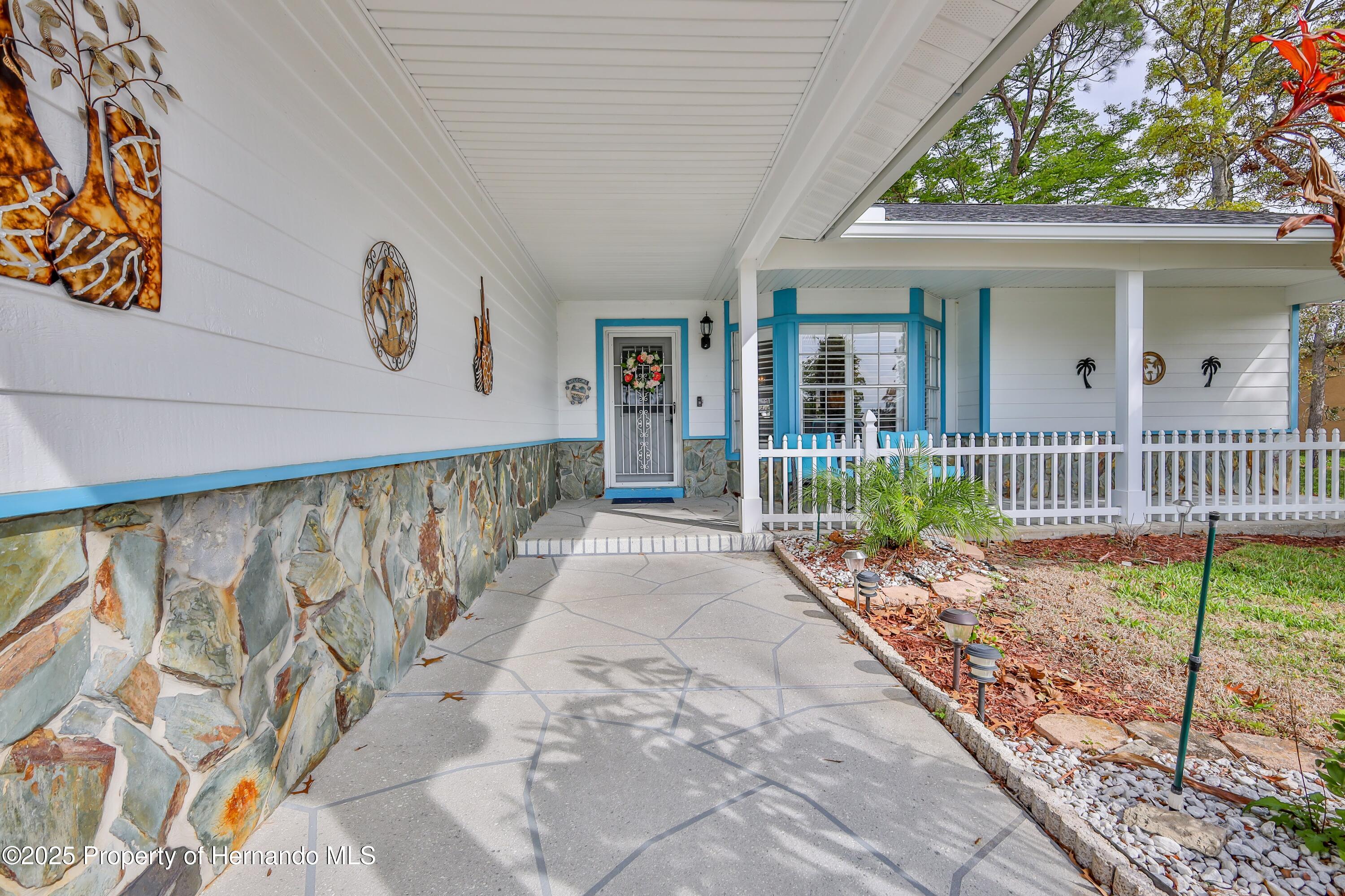 7107 Pond View Court, Spring Hill, Florida image 6