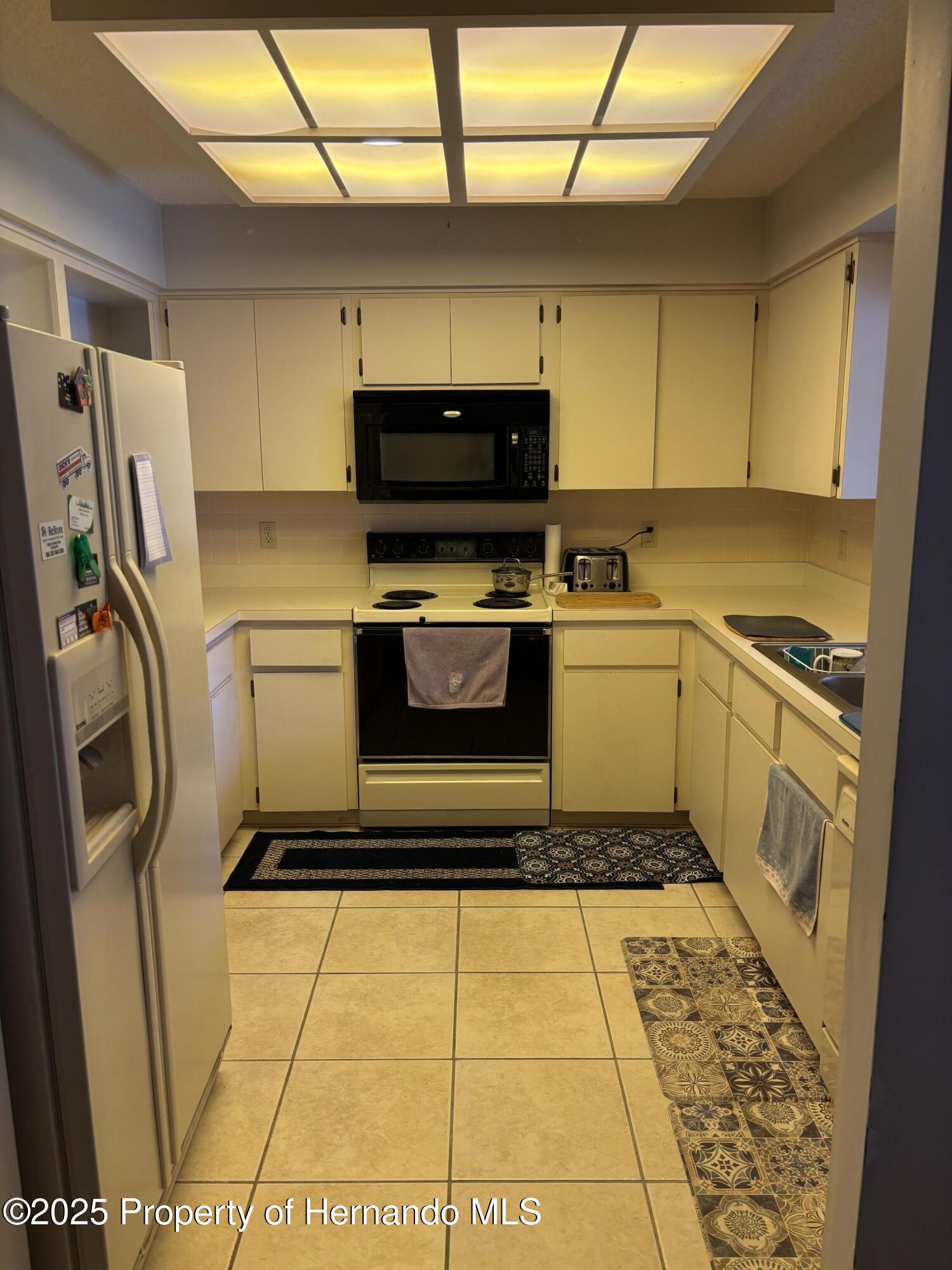 9439 W Marquette Lane, Crystal River, Florida image 11