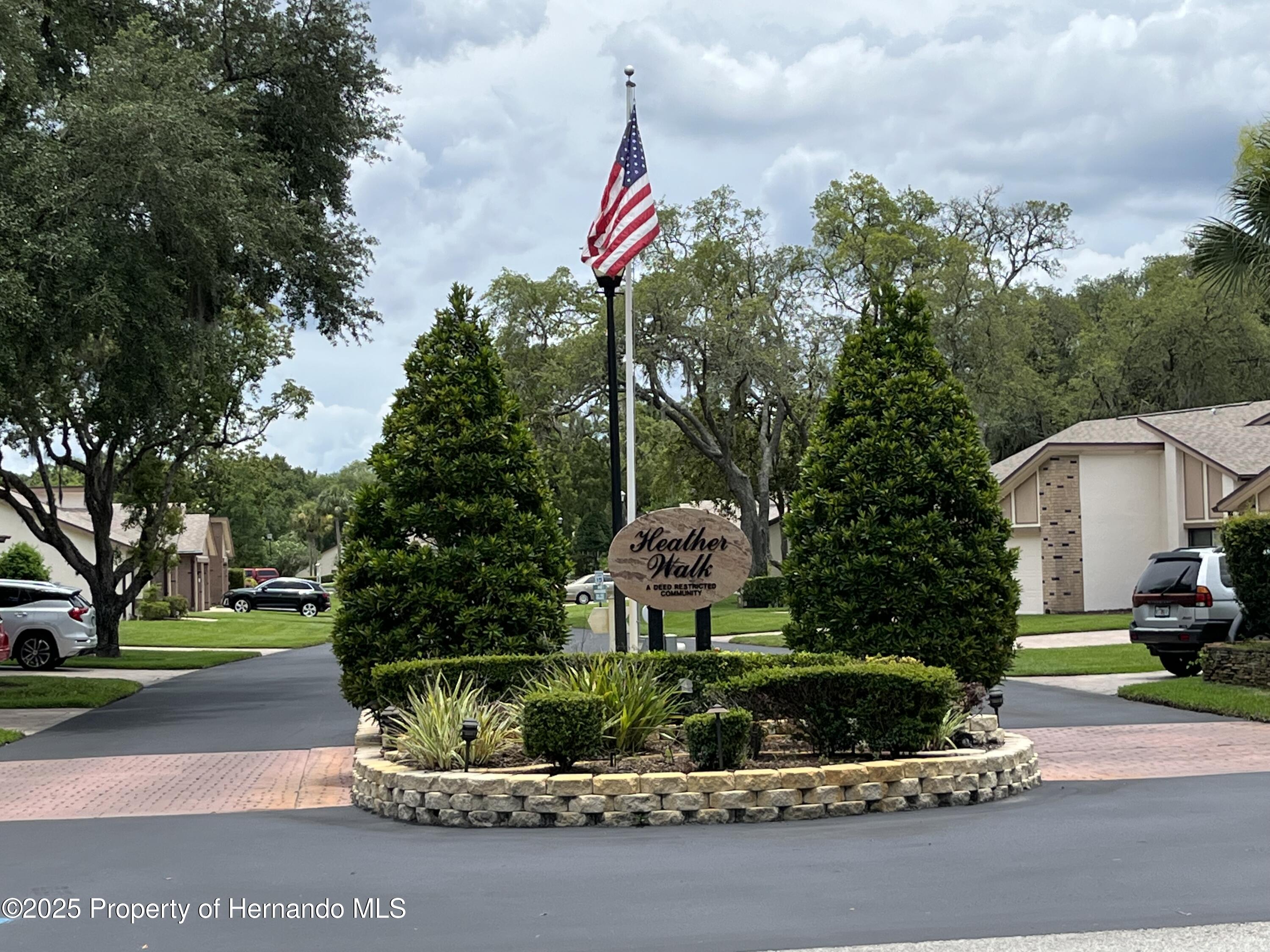7375 Crestwood Drive, Spring Hill, Florida image 3