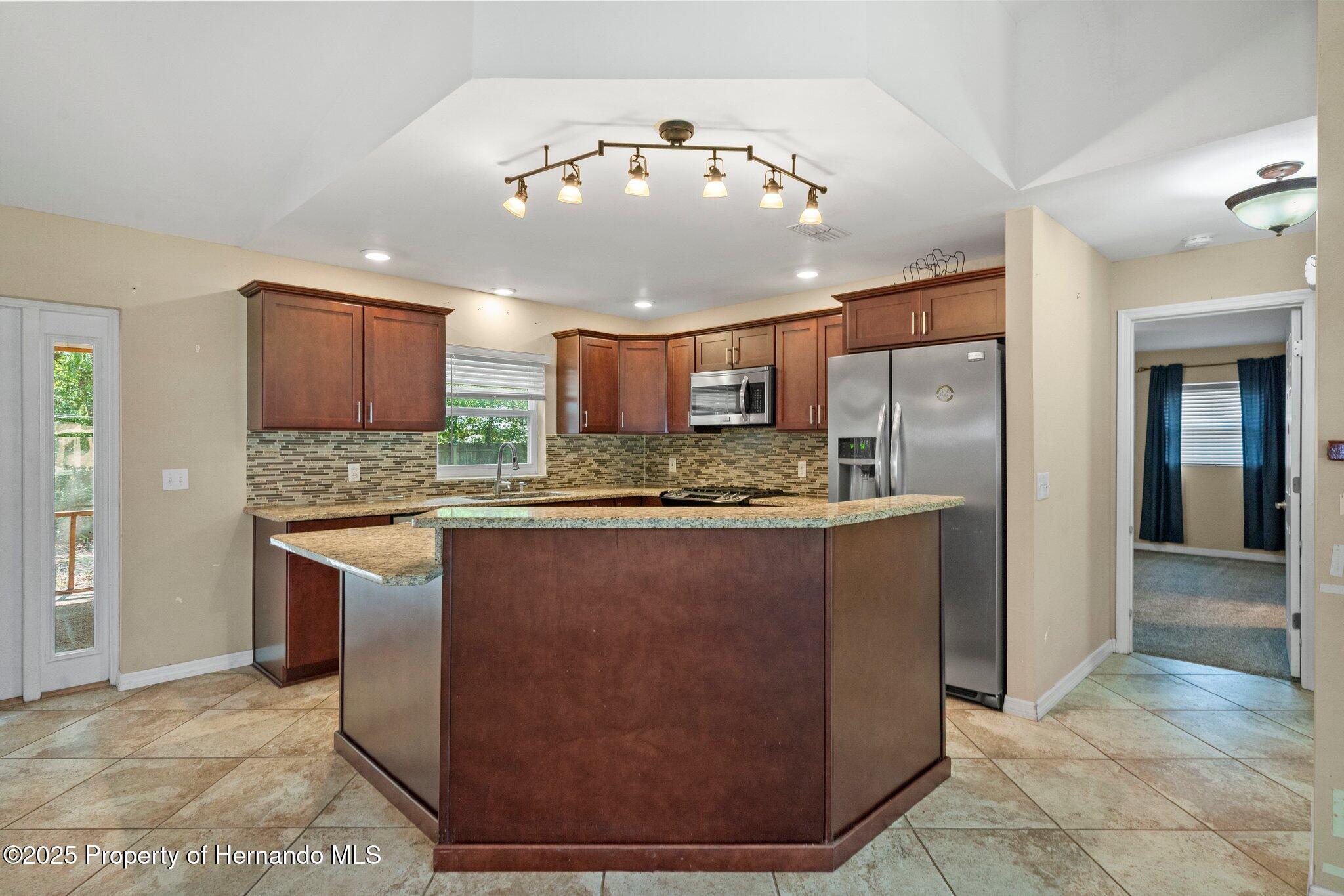 7160 W Porpoise Drive, Homosassa, Florida image 32