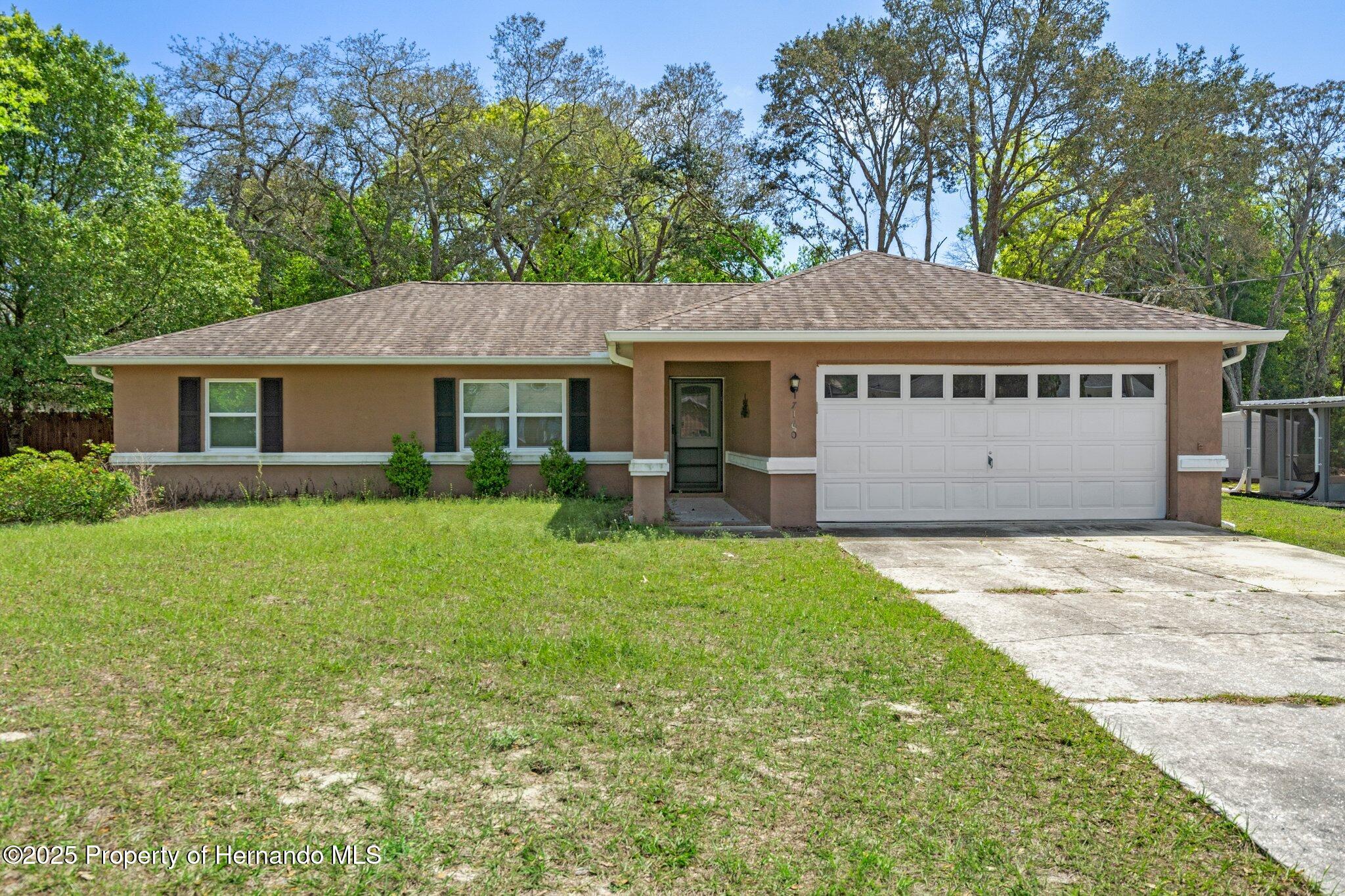 7160 W Porpoise Drive, Homosassa, Florida image 1