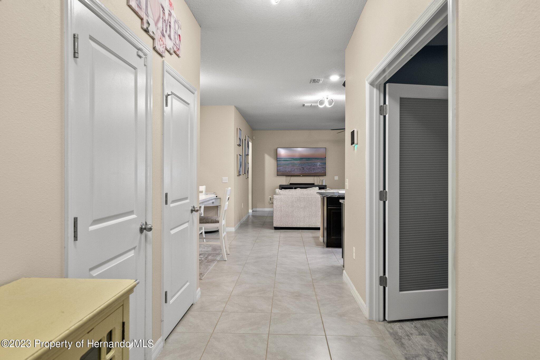 582 8th Street, Ruskin, Florida image 7