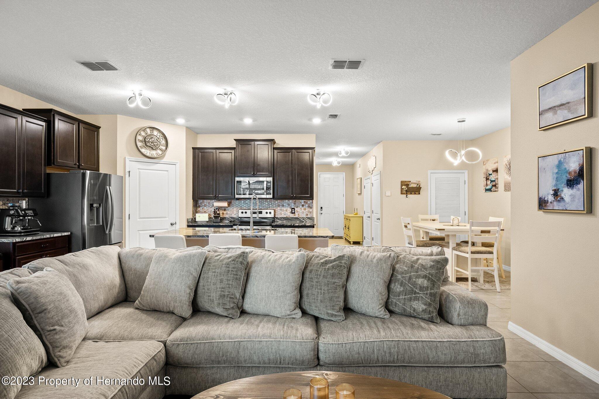 582 8th Street, Ruskin, Florida image 24