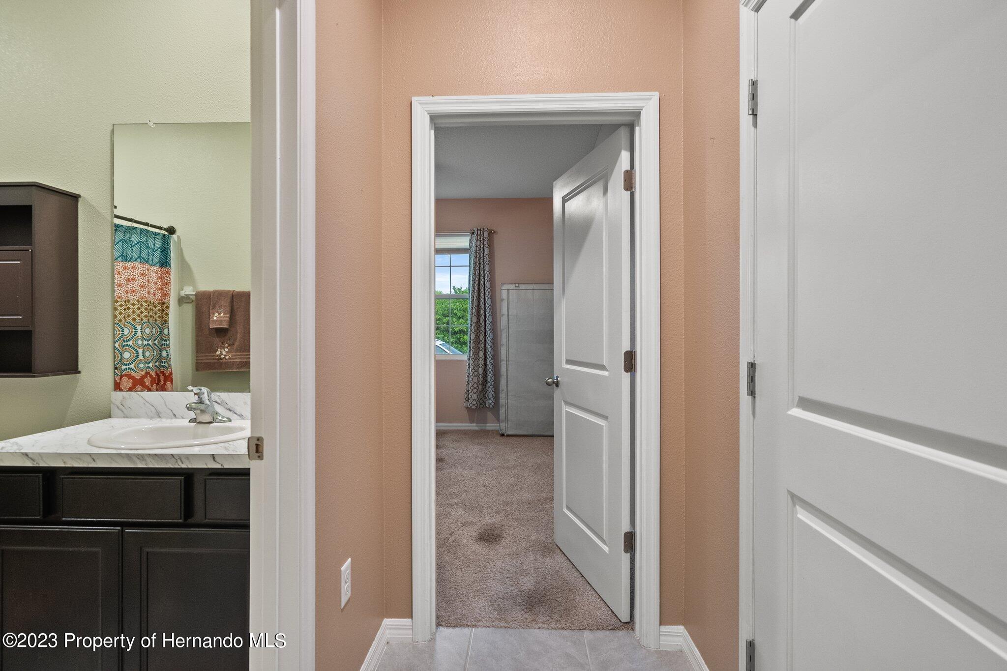 582 8th Street, Ruskin, Florida image 11