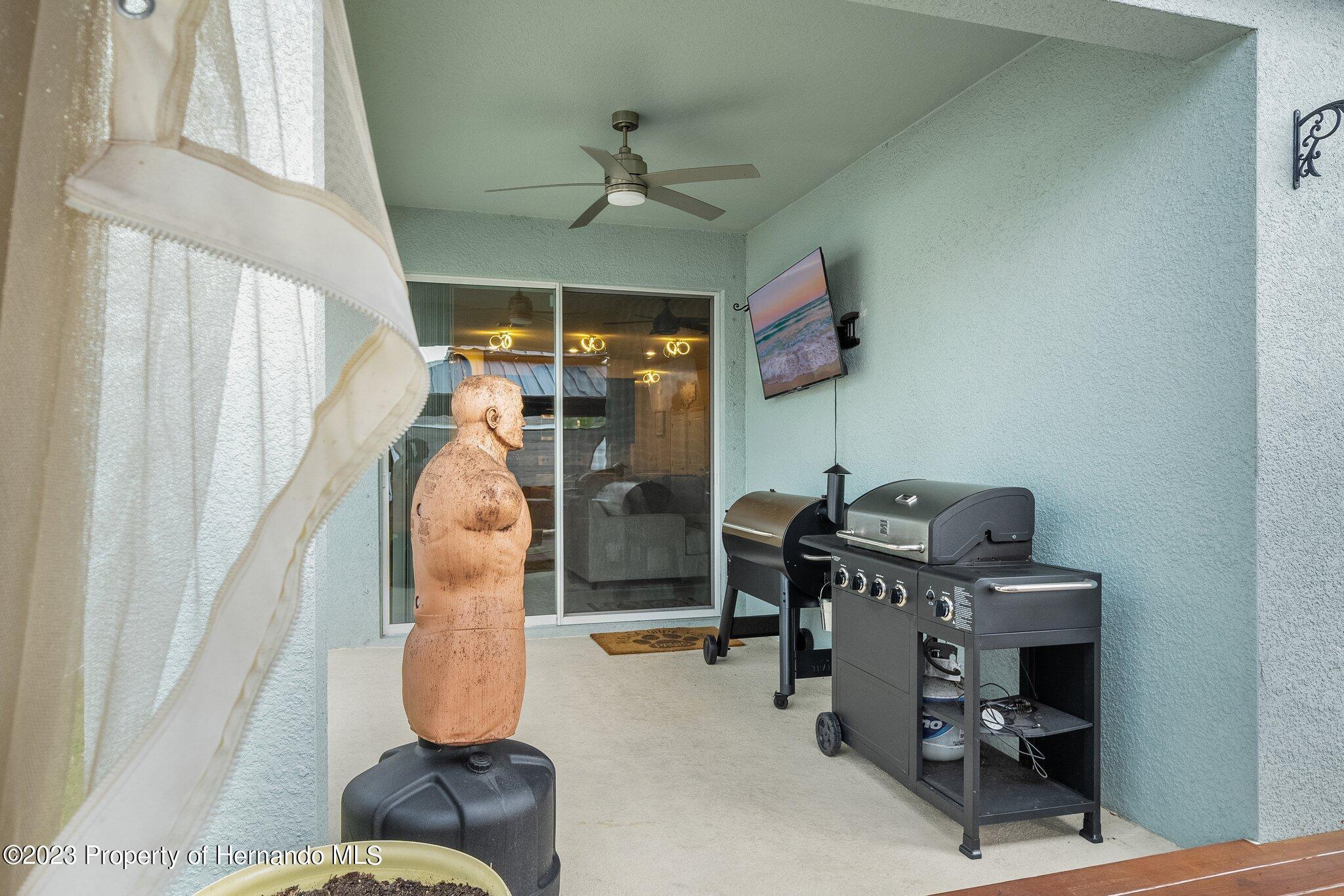 582 8th Street, Ruskin, Florida image 40