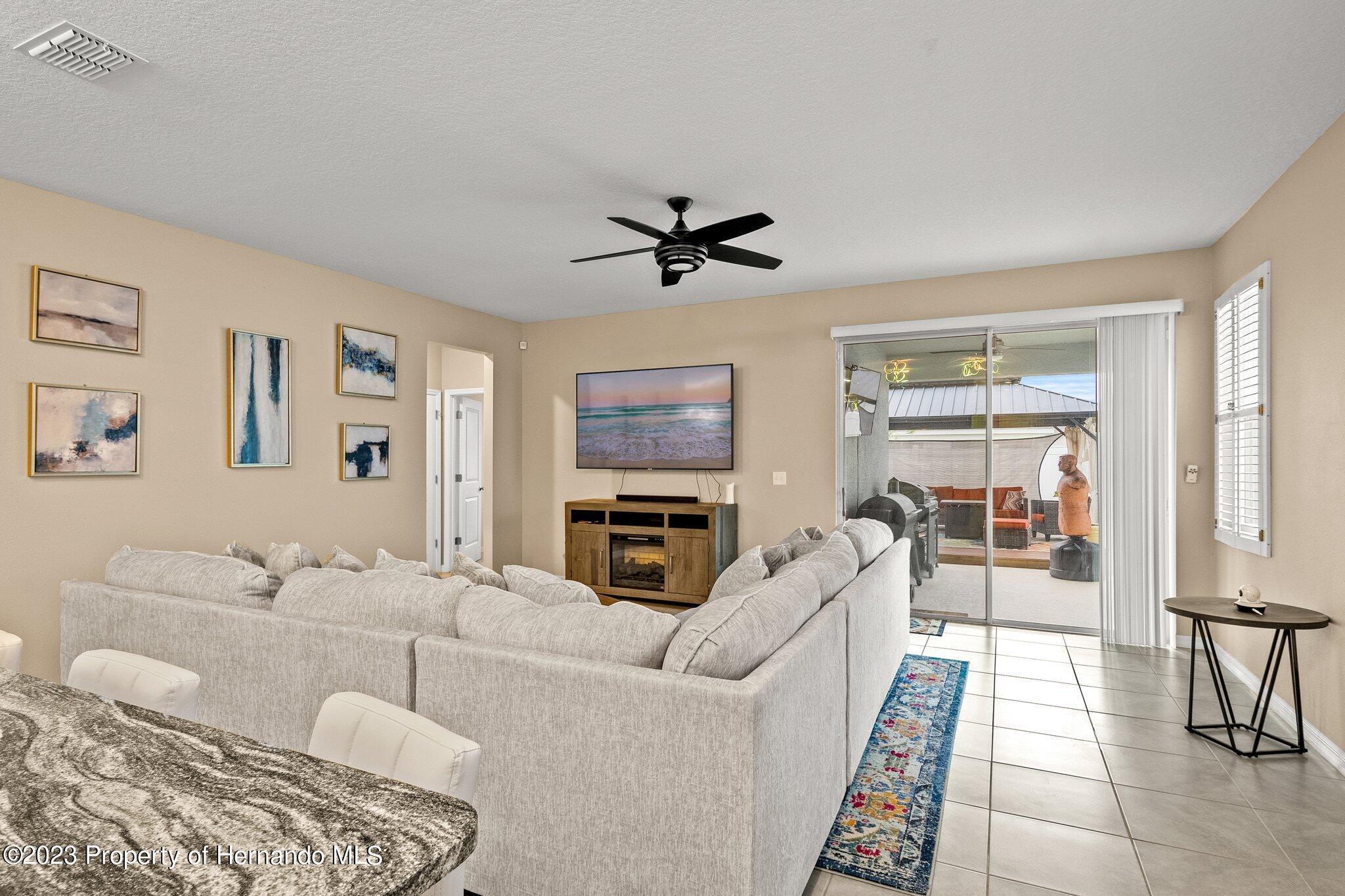 582 8th Street, Ruskin, Florida image 19