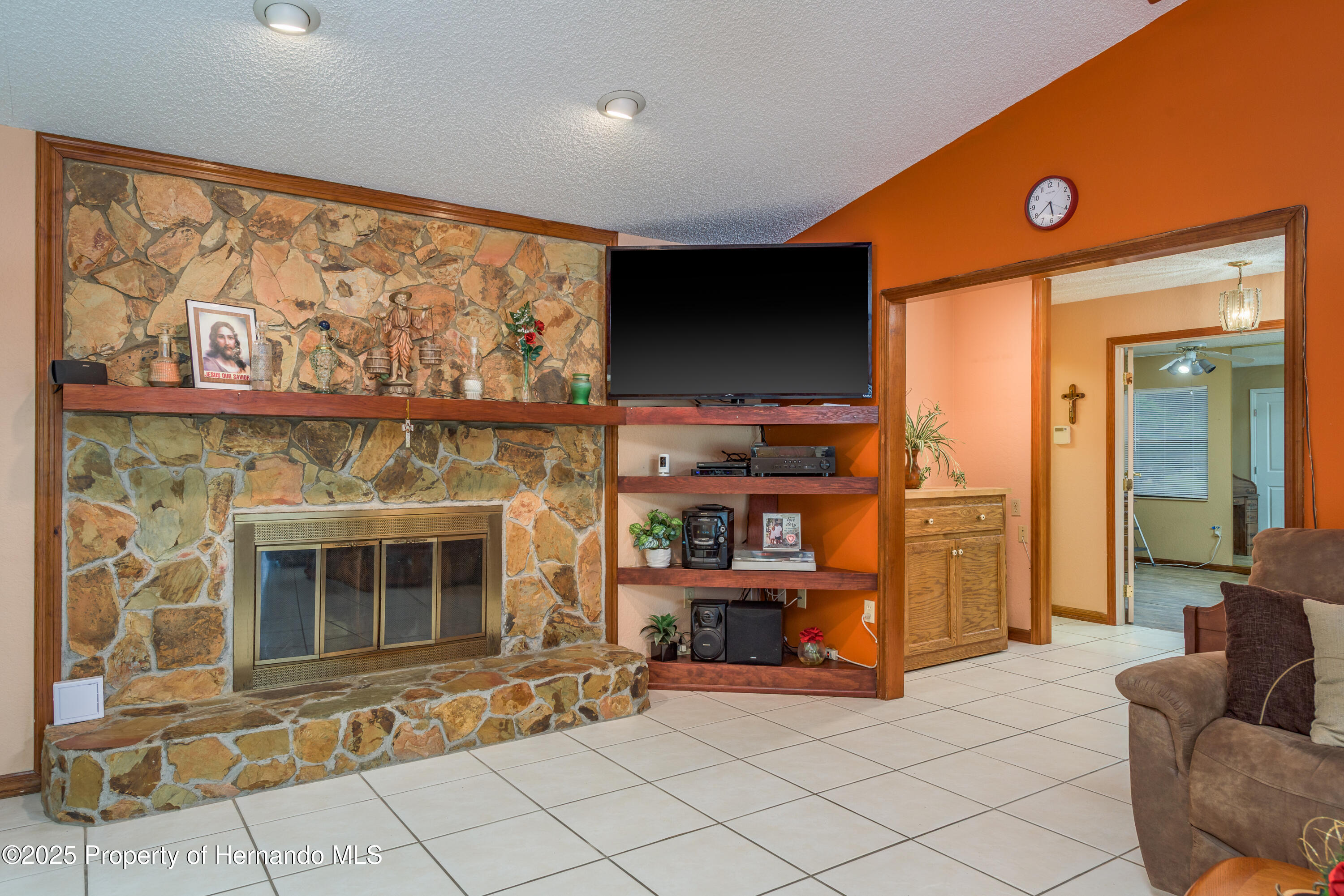 18216 Monteverde Drive, Shady Hills, Florida image 17