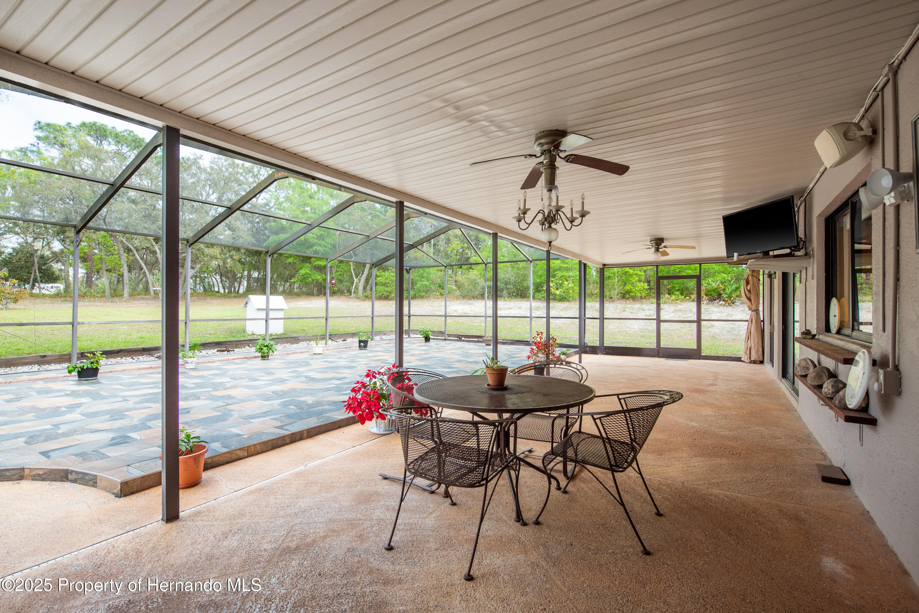 18216 Monteverde Drive, Shady Hills, Florida image 34