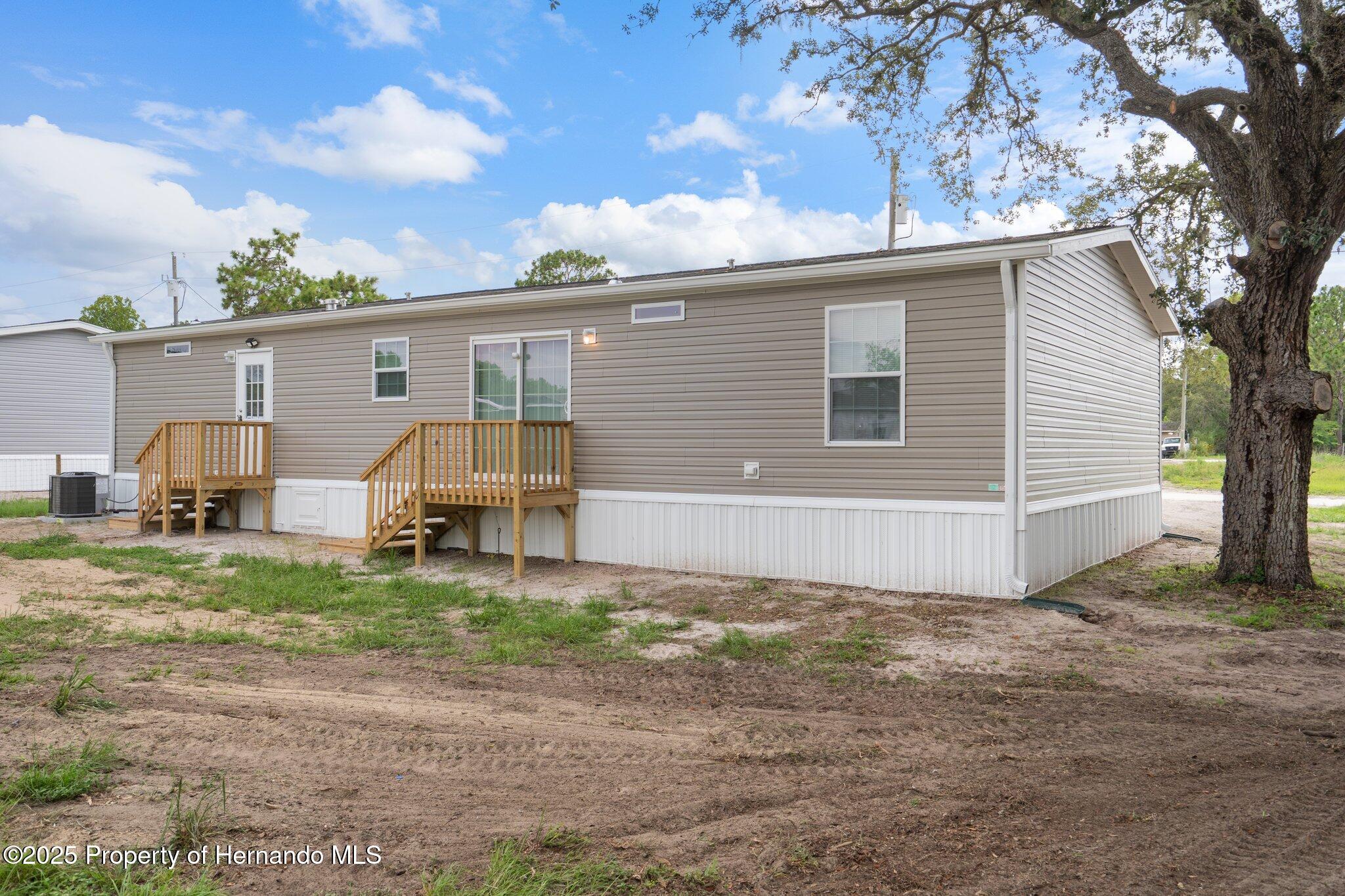 Brooksville, Florida 34604, United States, 3 Bedrooms Bedrooms, ,2 BathroomsBathrooms,Residential,Pending,175595