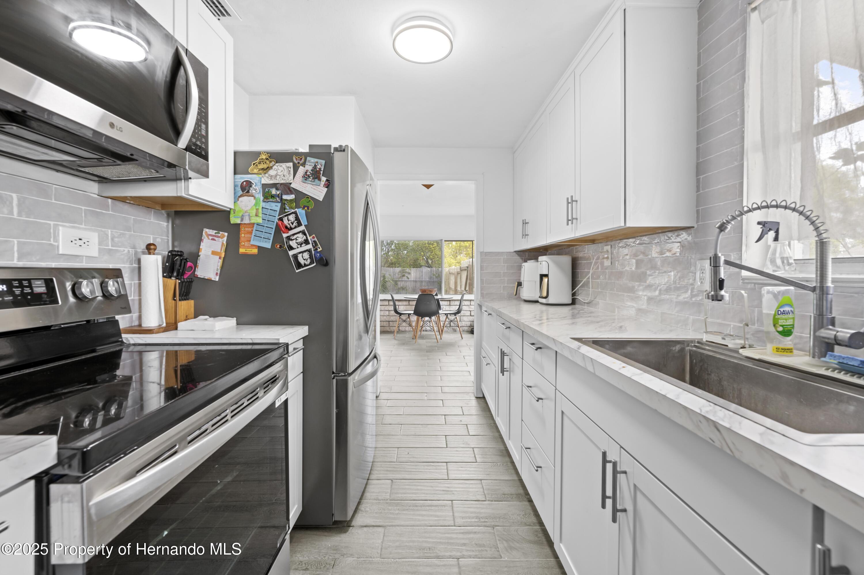 9238 Century Drive, Spring Hill, Florida image 15