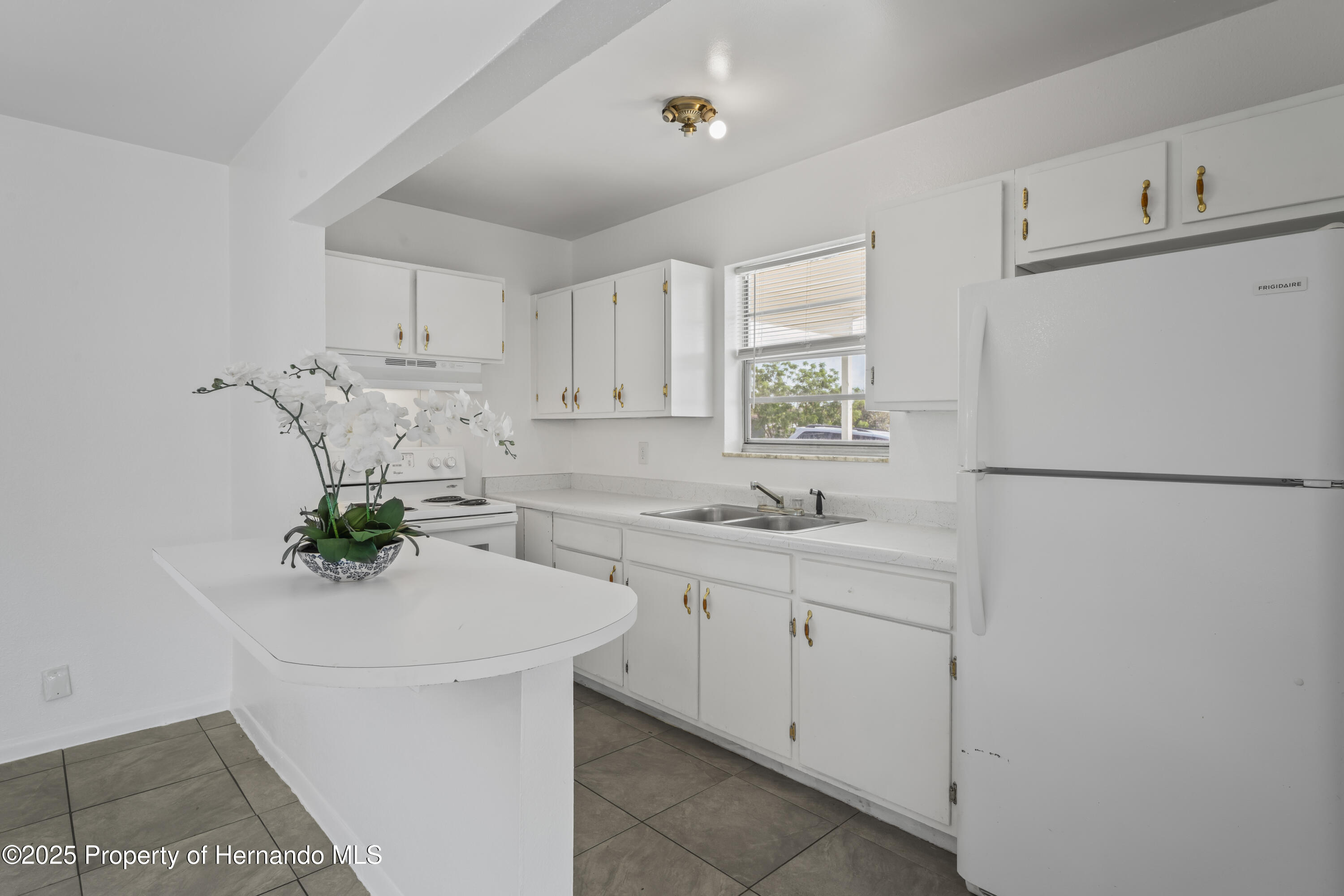 7050 Merrick Lane, Spring Hill, Florida image 12