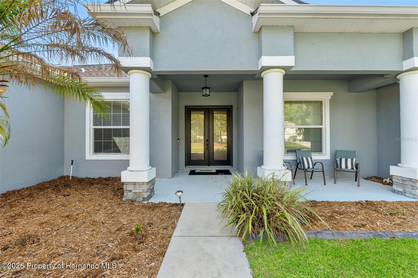 2111 Maximilian Avenue