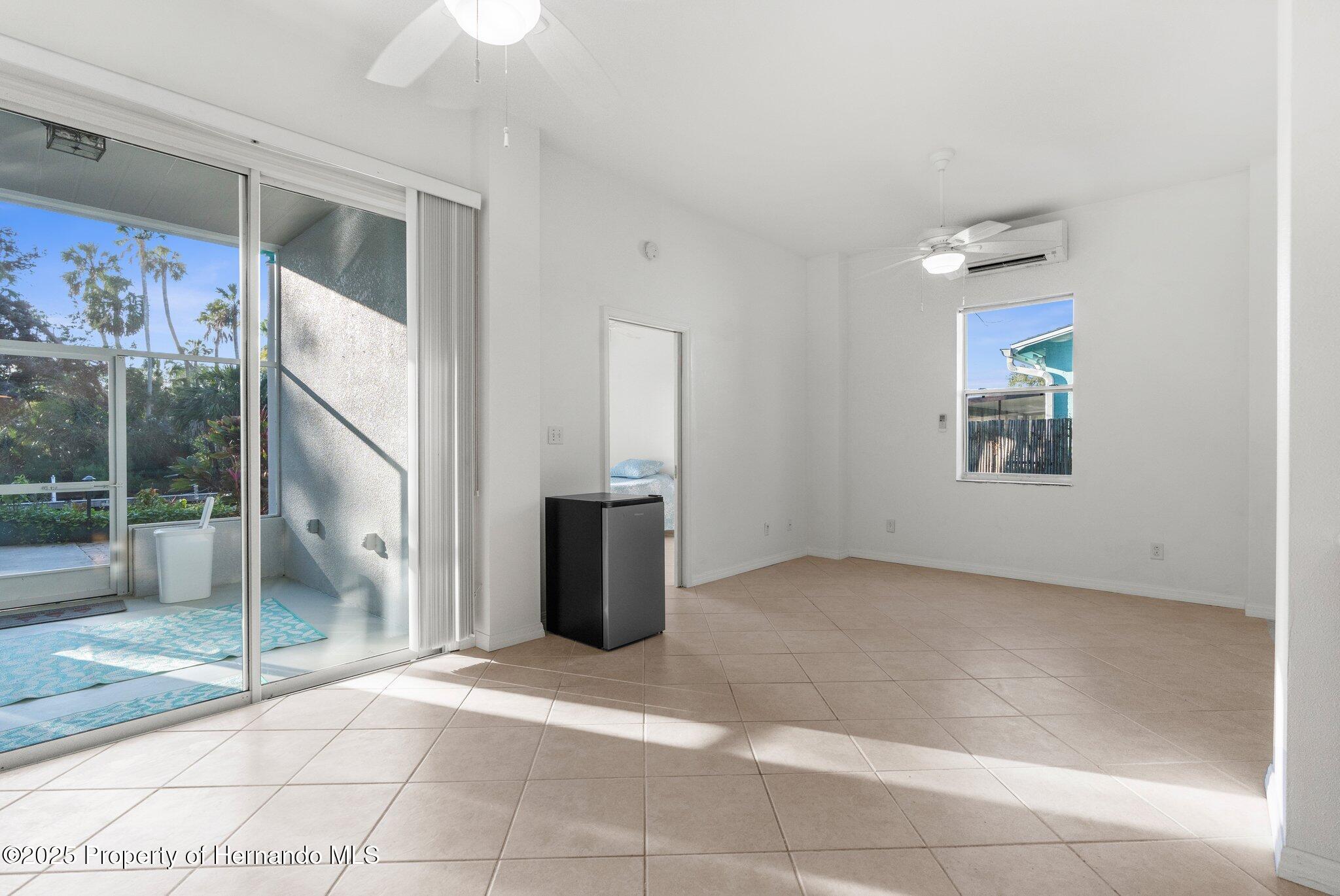 8117 River Point Drive, Weeki Wachee, Florida image 32