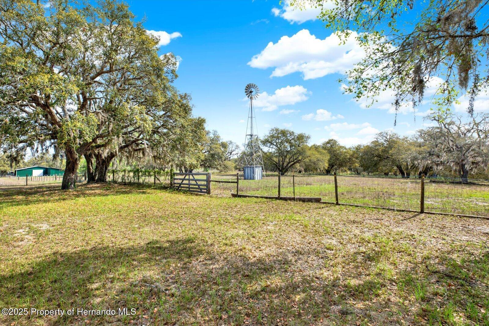 12436 Oregon Road, Weeki Wachee, Florida image 37